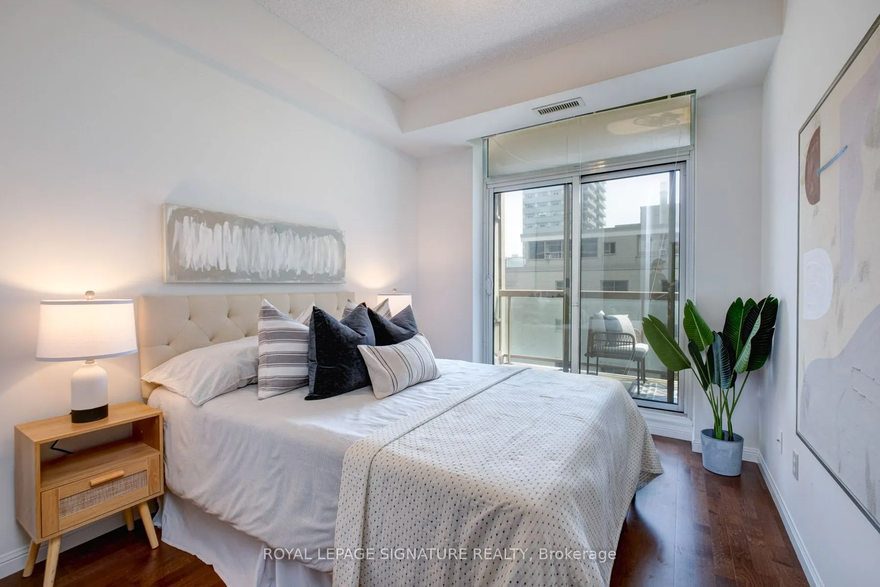 900 Mount Pleasant Road, #502