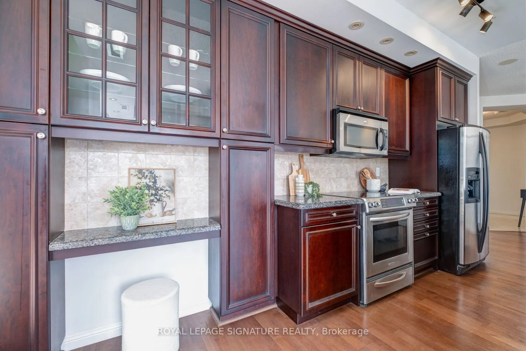 900 Mount Pleasant Road, #502