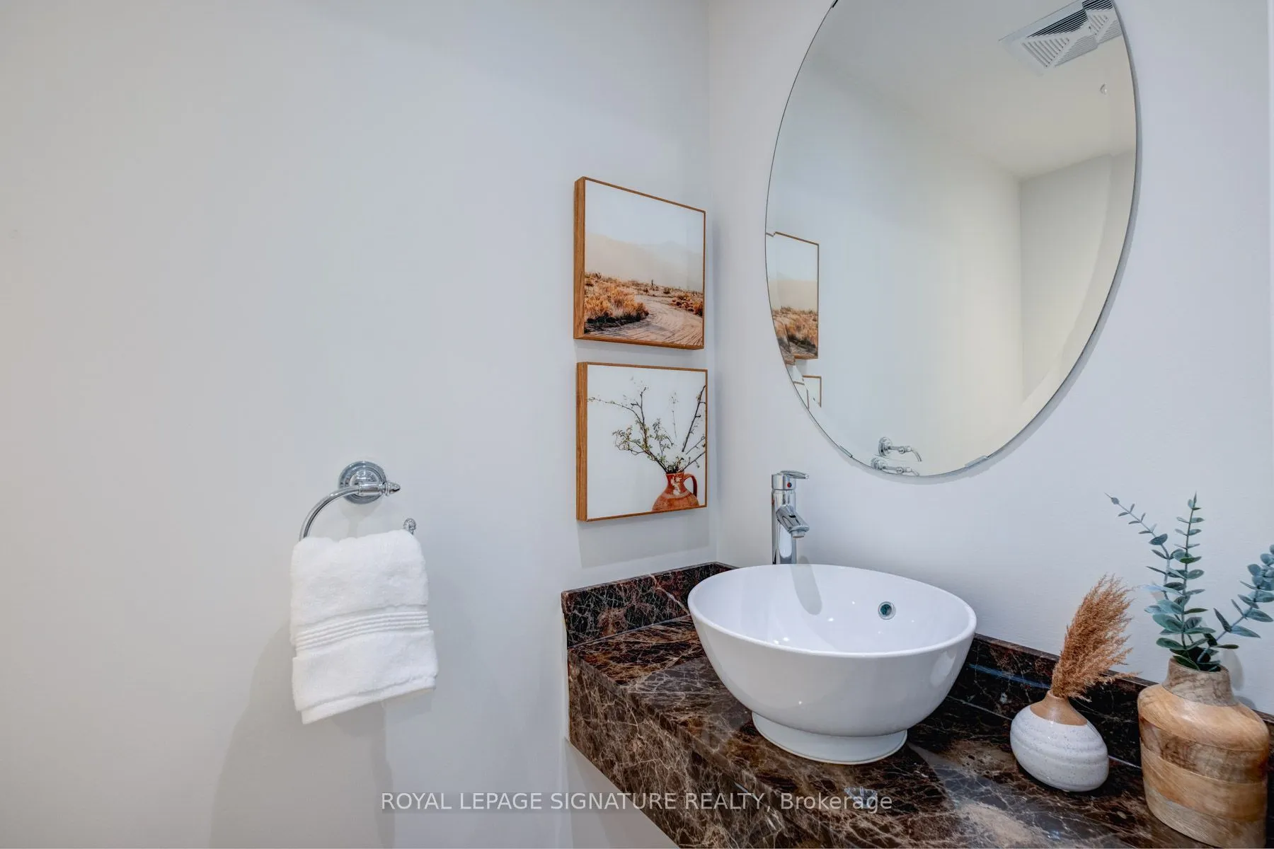 900 Mount Pleasant Road, #502