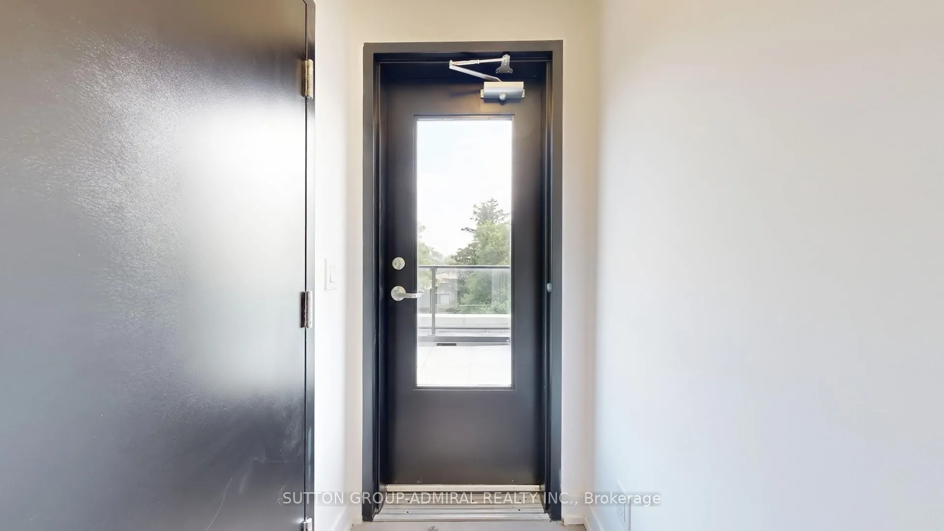 851 Sheppard Avenue W, #TH20