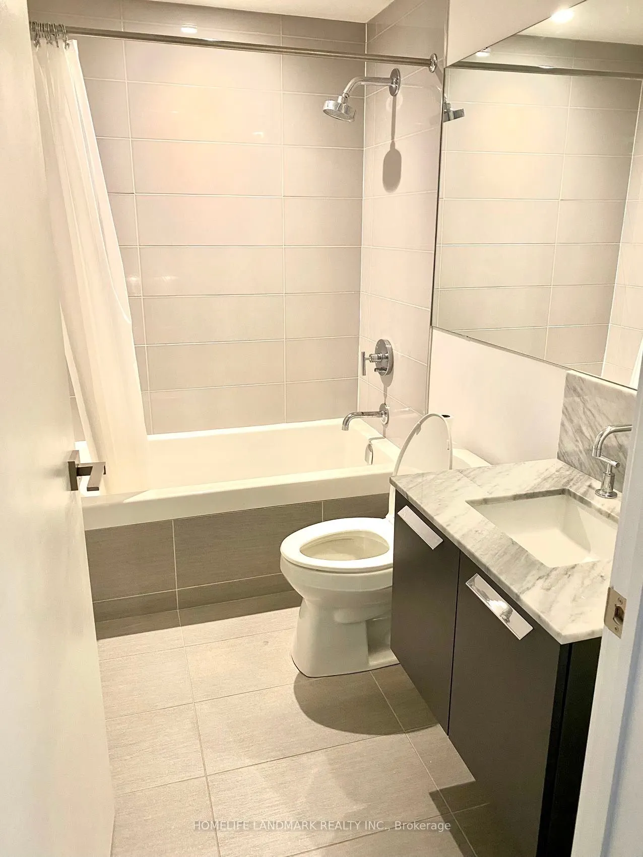 50 Charles Street E, #4606