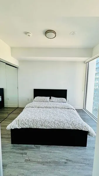 158 Front Street E, #1113