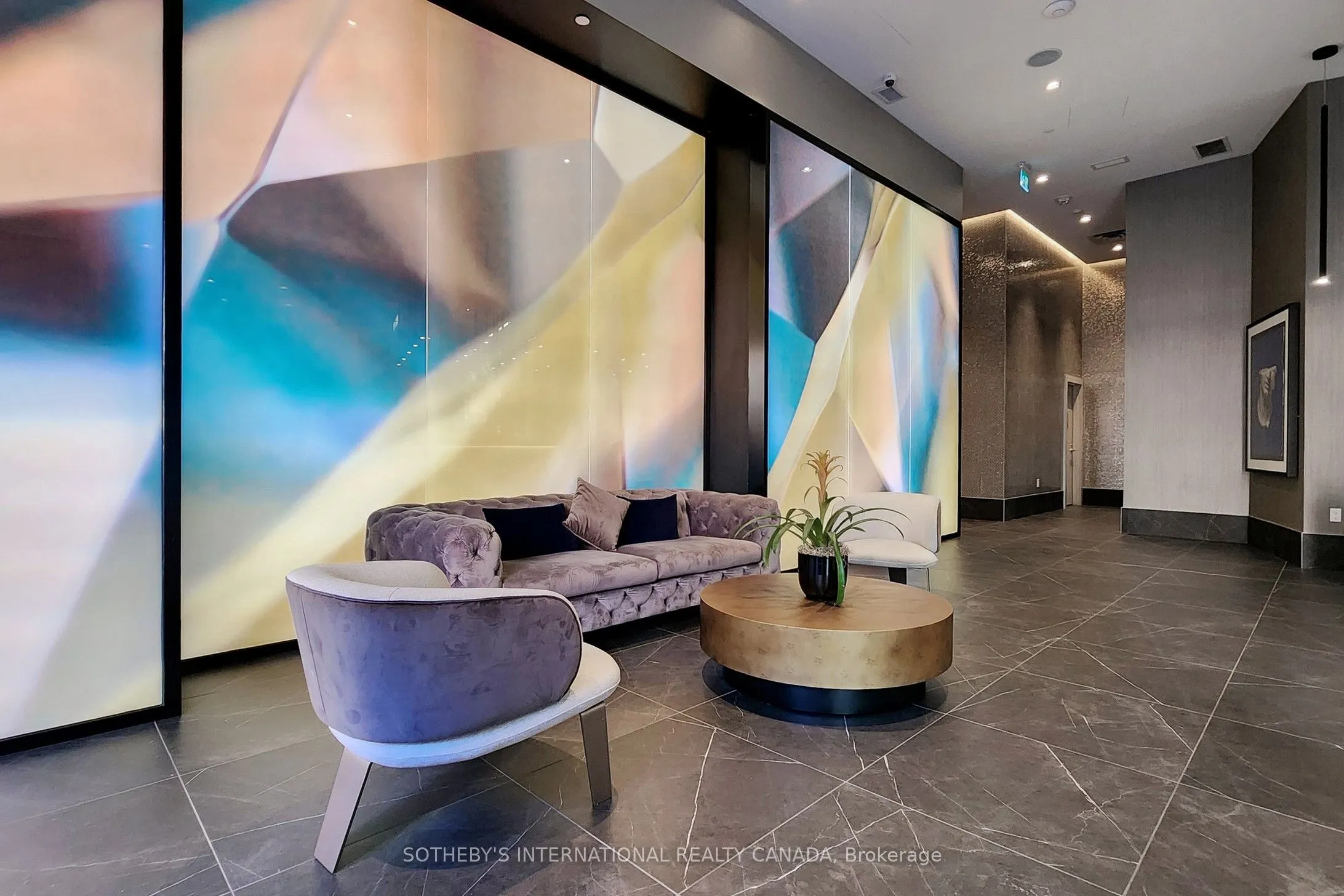 219 Dundas Street E, #612