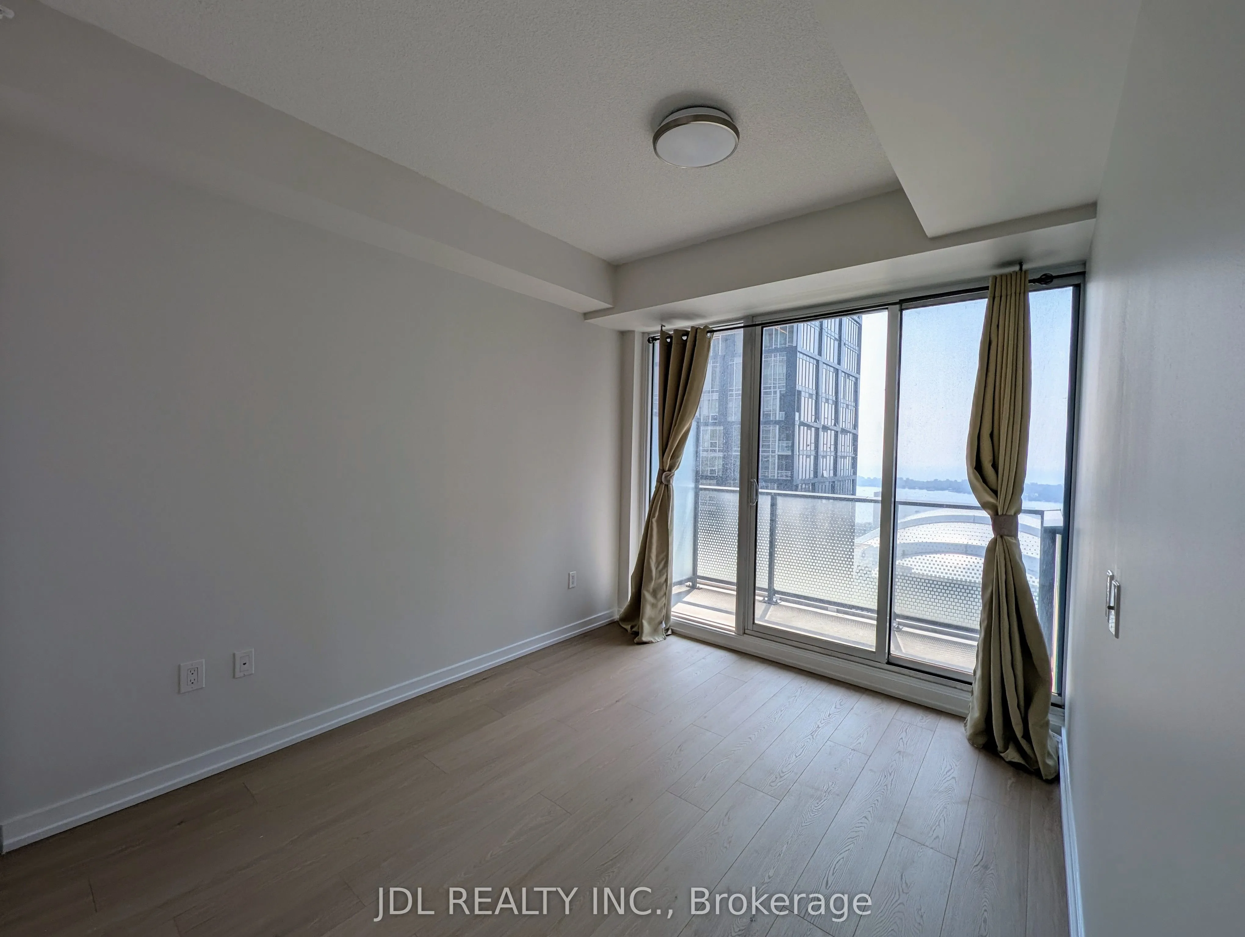 125 Blue Jays Way, #4701