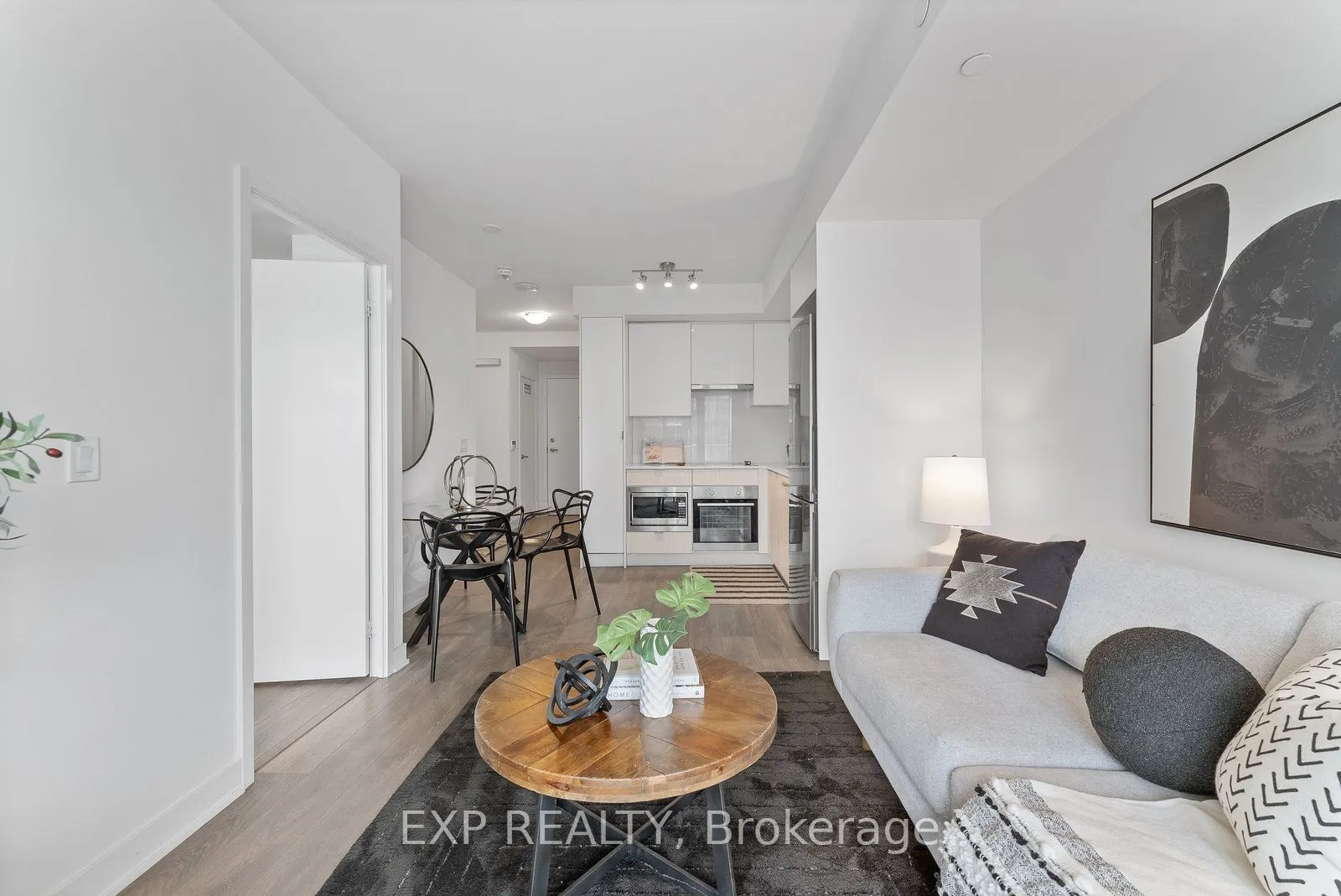 99 Broadway Avenue, #2011