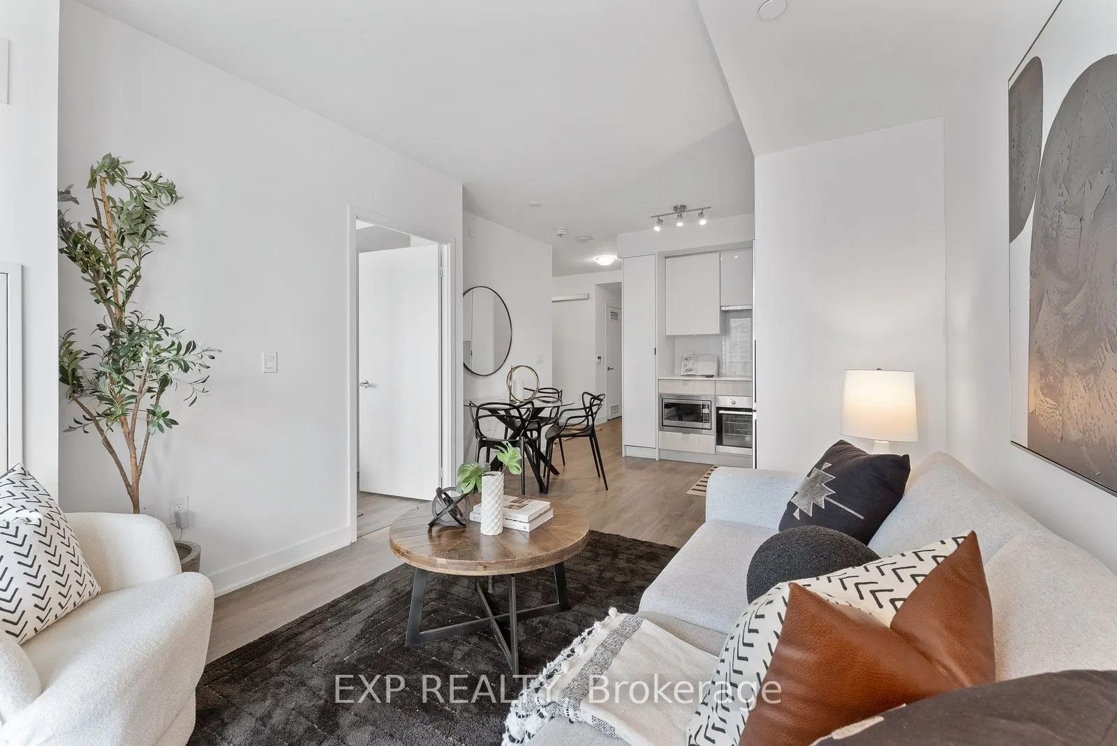 99 Broadway Avenue, #2011