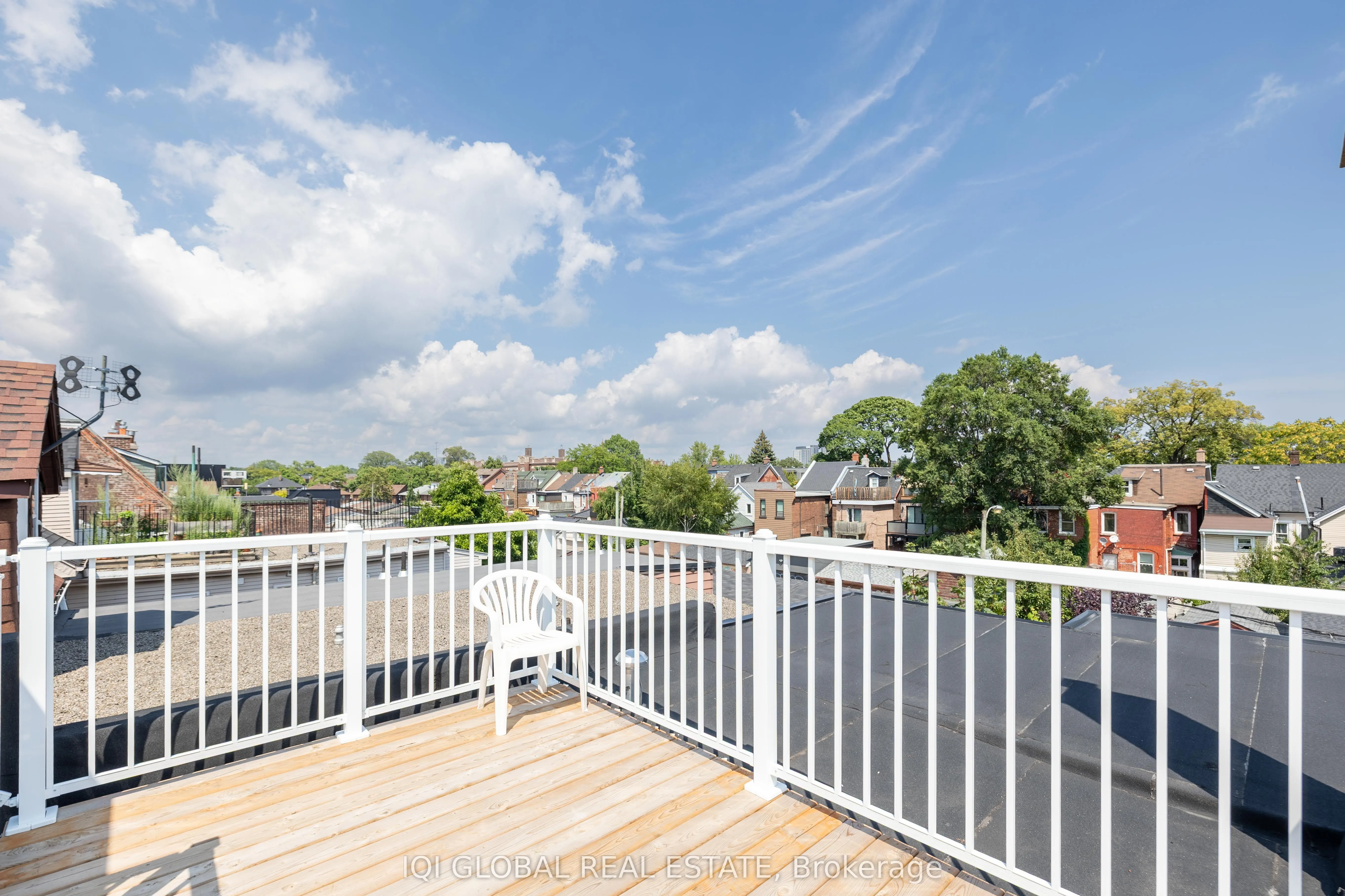 475 Ossington Avenue, #UpperFloor