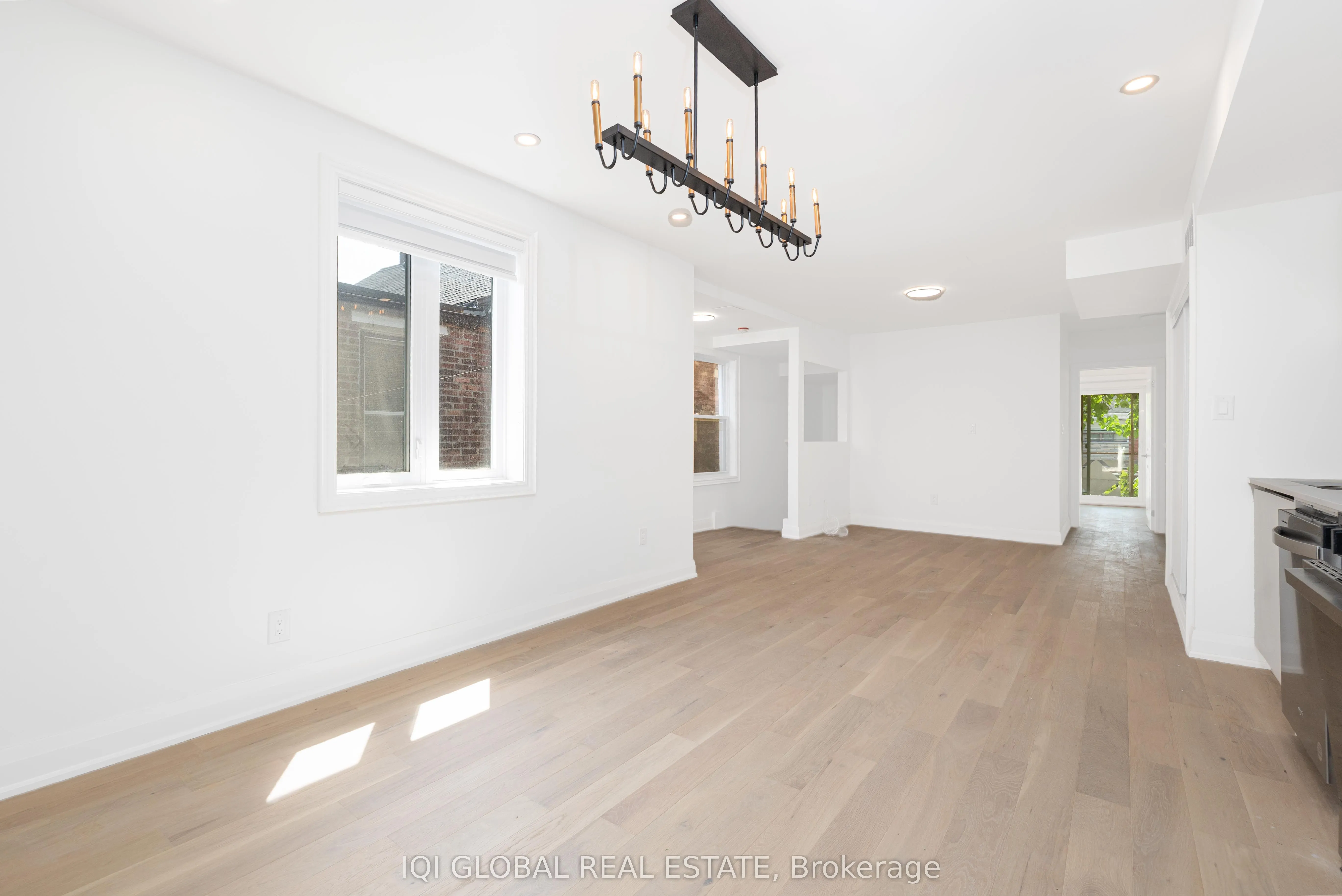 475 Ossington Avenue, #UpperFloor
