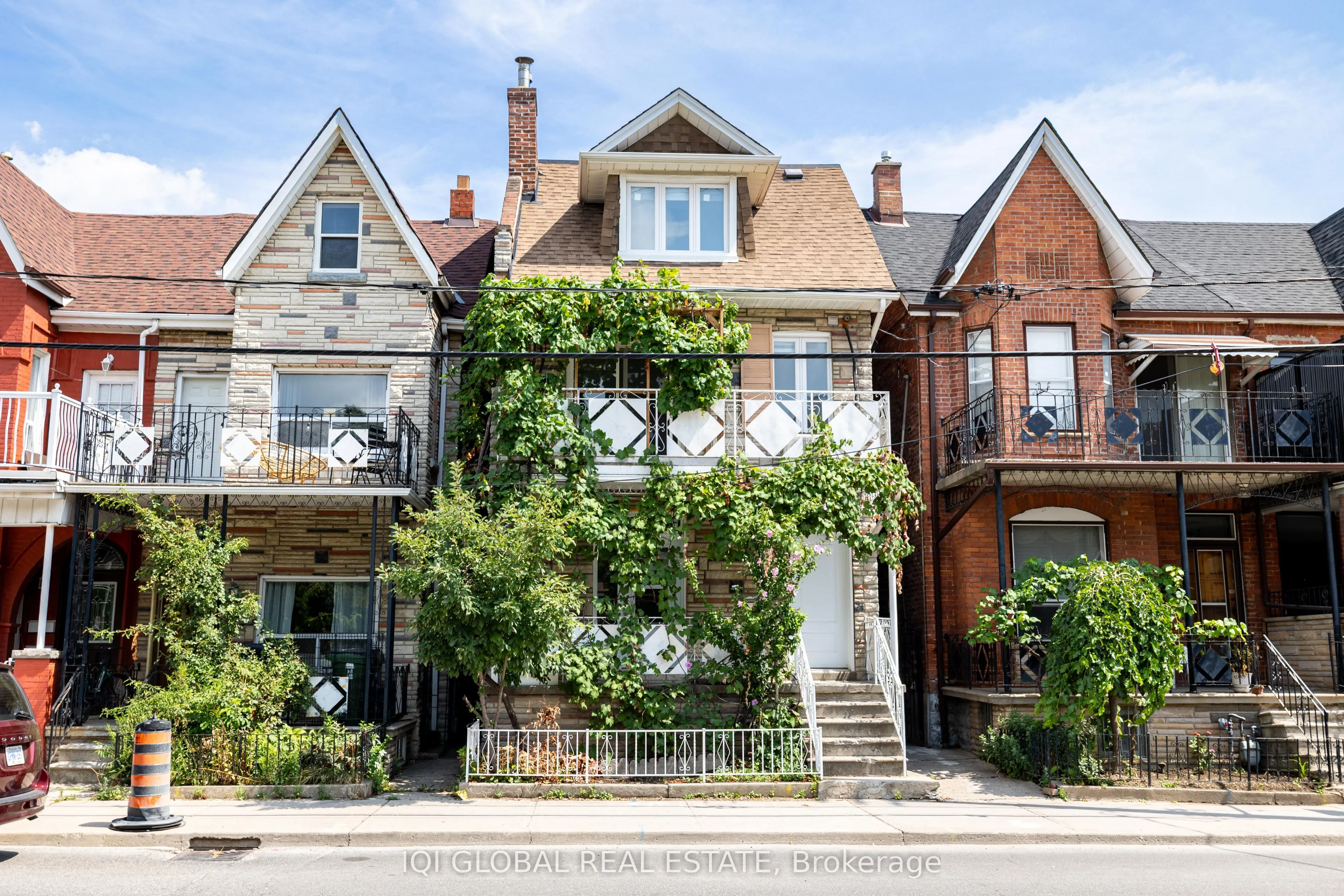 475 Ossington Avenue, #UpperFloor
