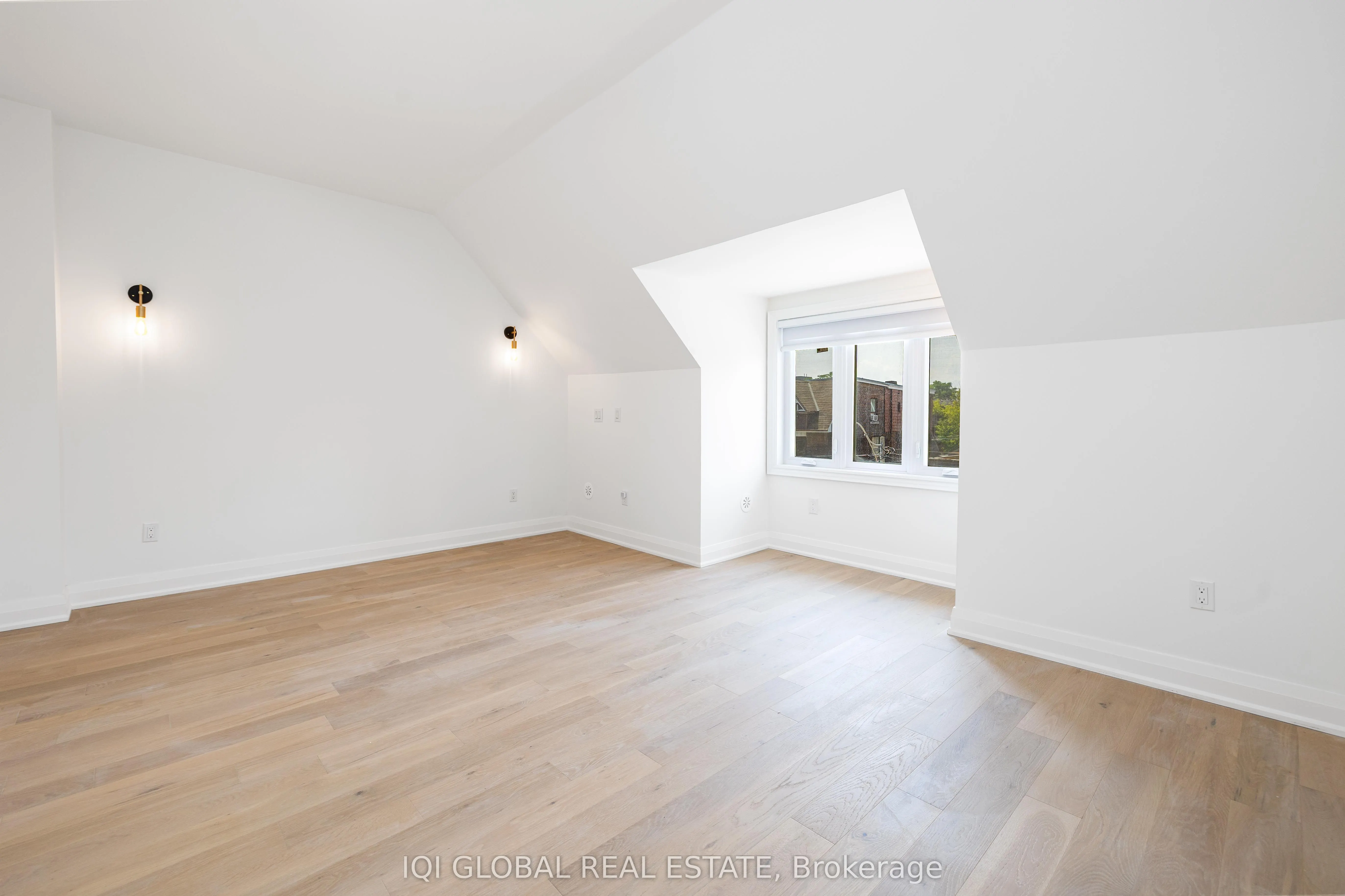 475 Ossington Avenue, #UpperFloor