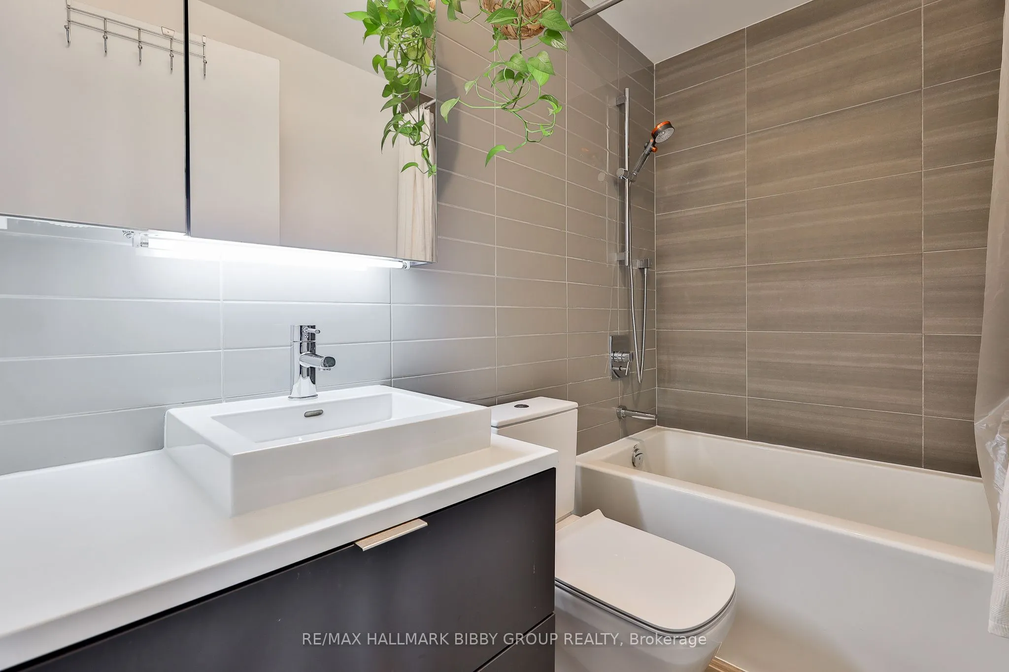 170 Bayview Avenue, #614