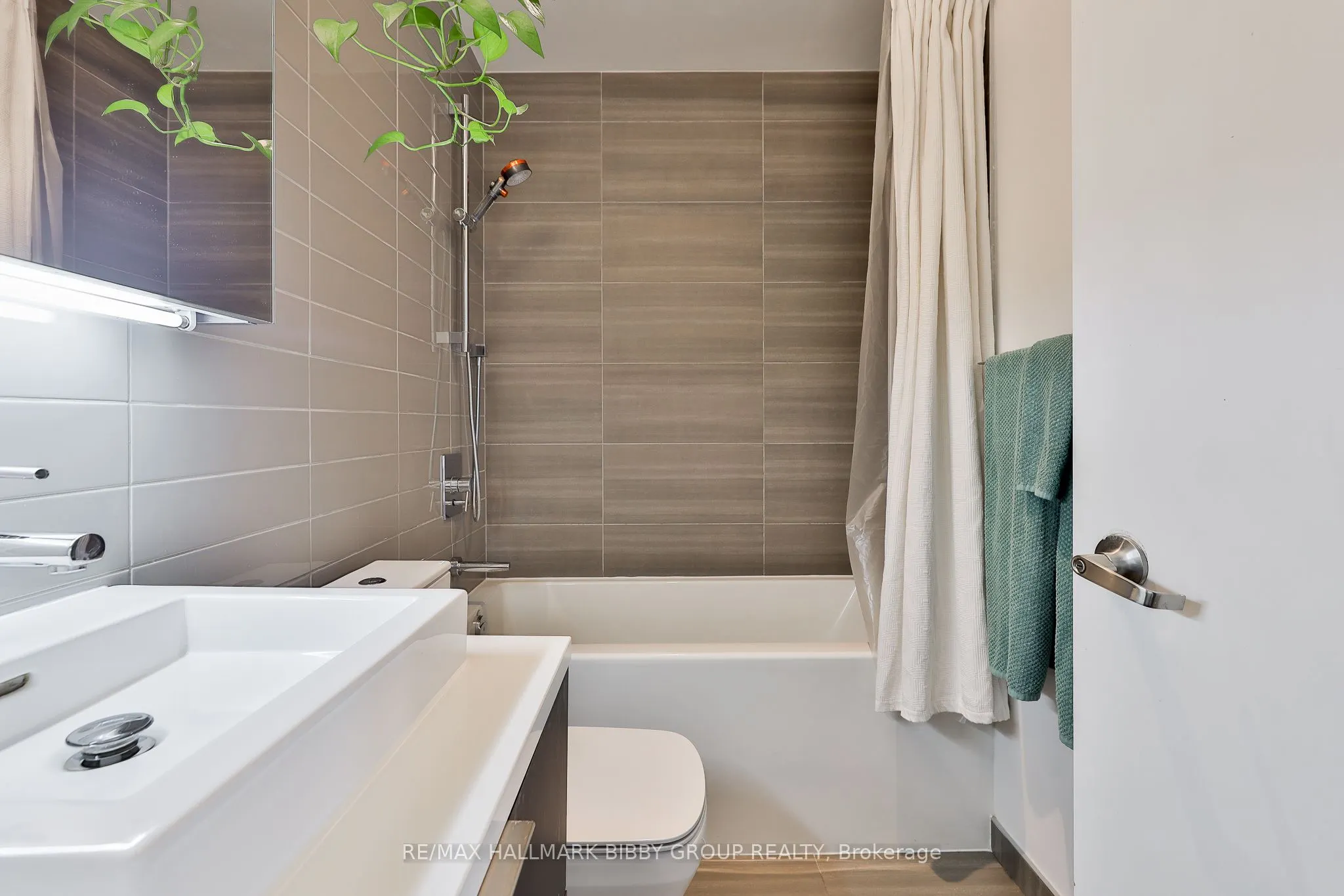 170 Bayview Avenue, #614