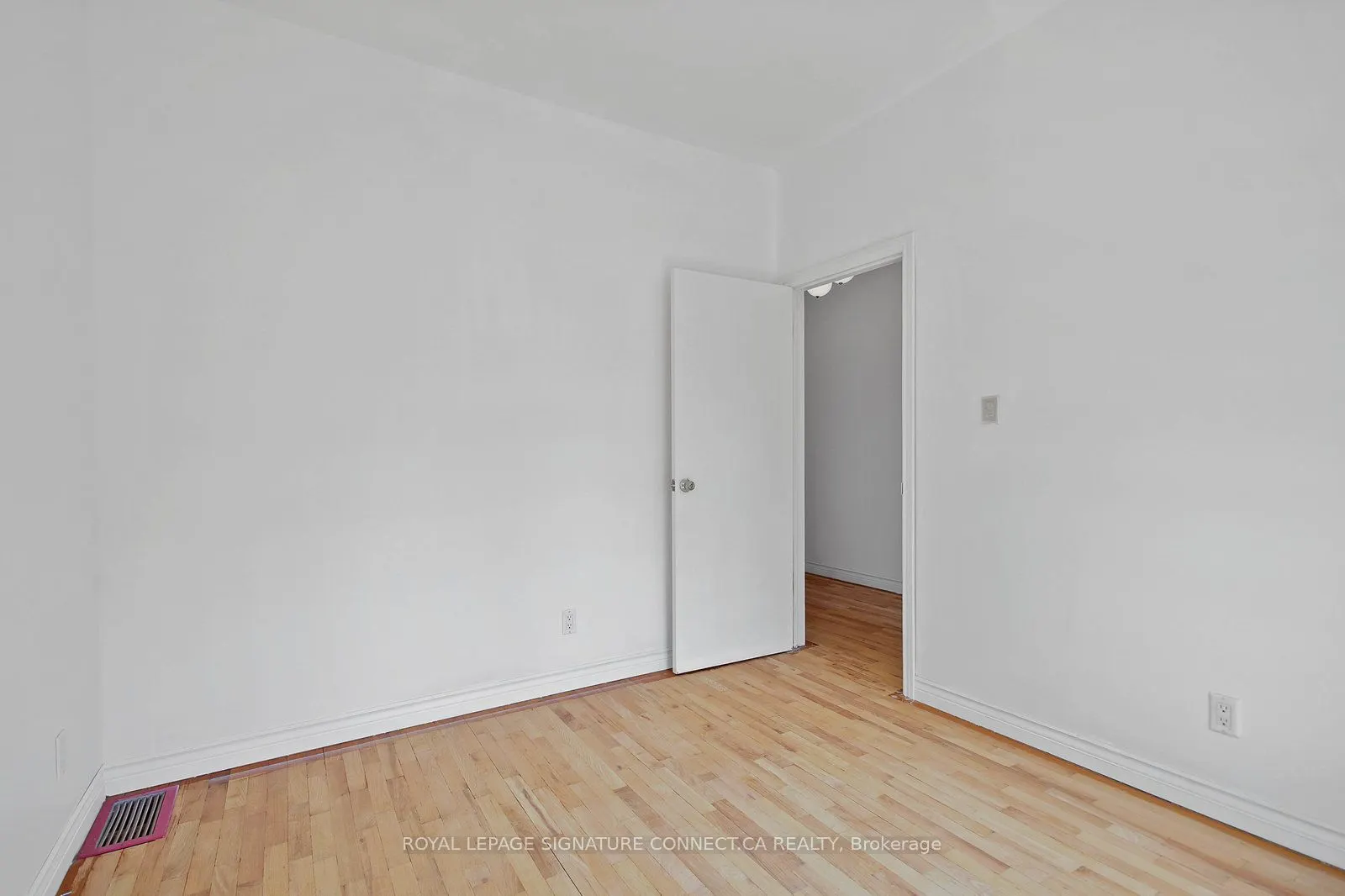 19 Mitchell Avenue, #Main