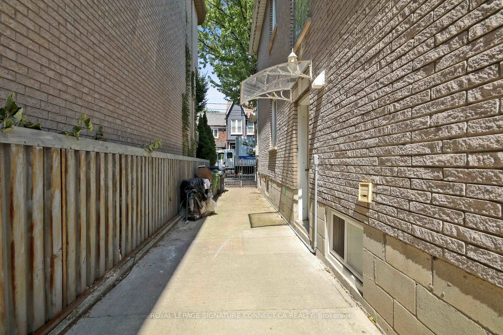 19 Mitchell Avenue, #Main