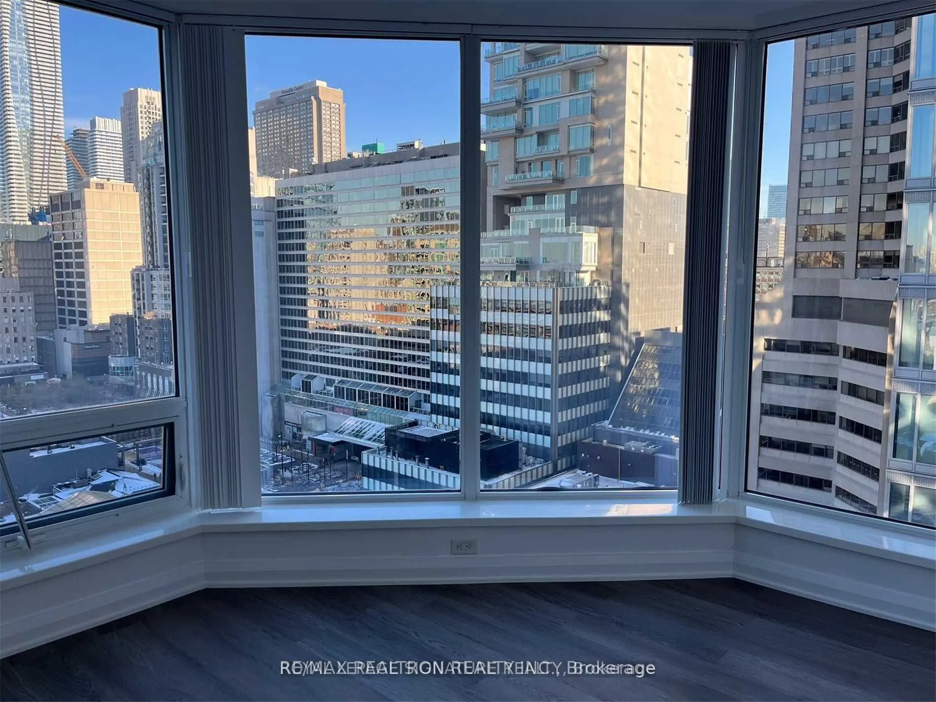 155 Yorkville Avenue, #1207