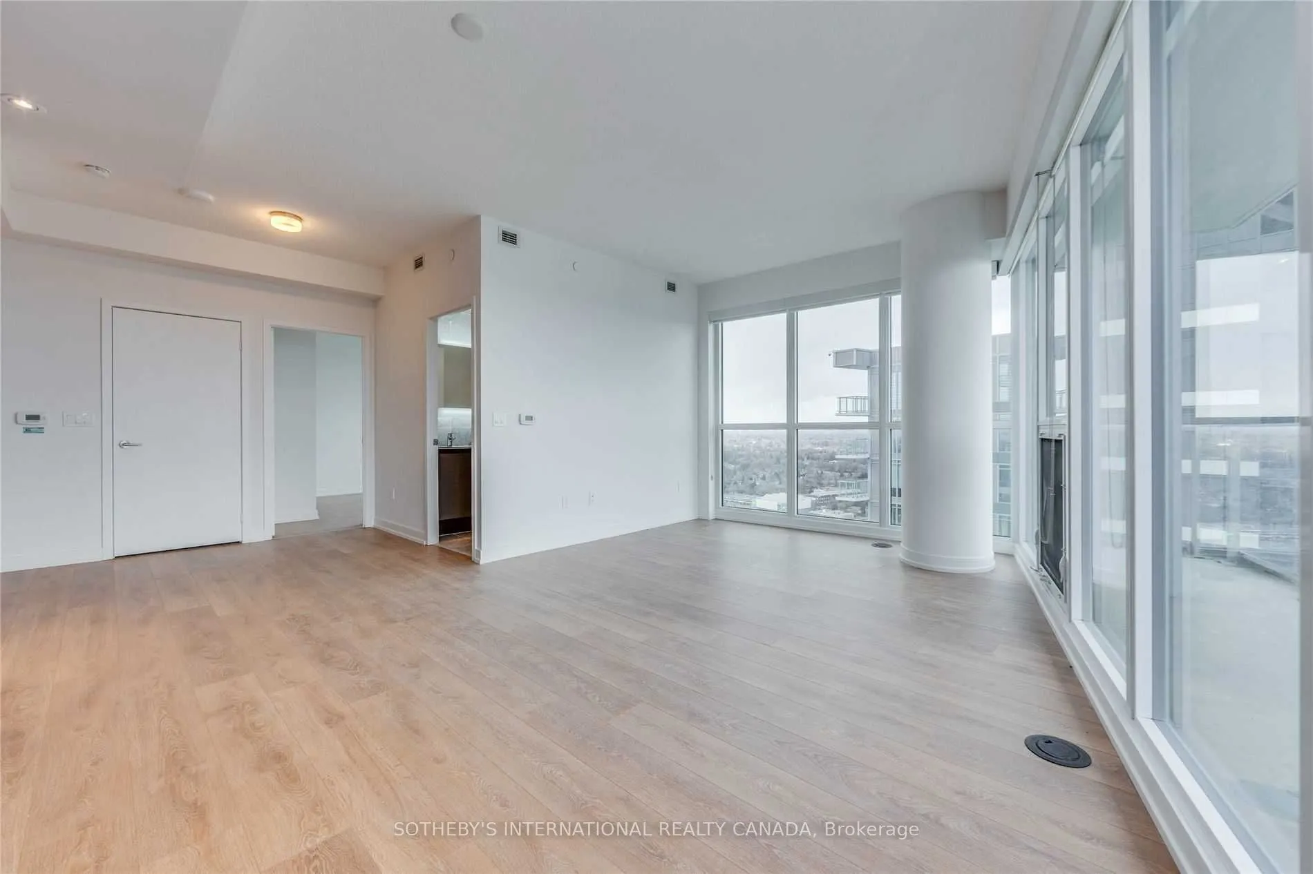 117 McMahon Drive, #3109