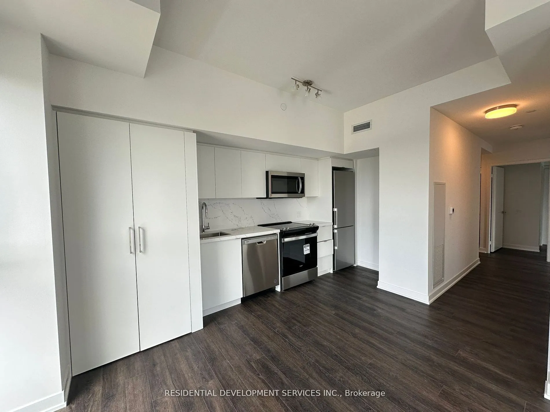 500 Wilson Avenue, #812