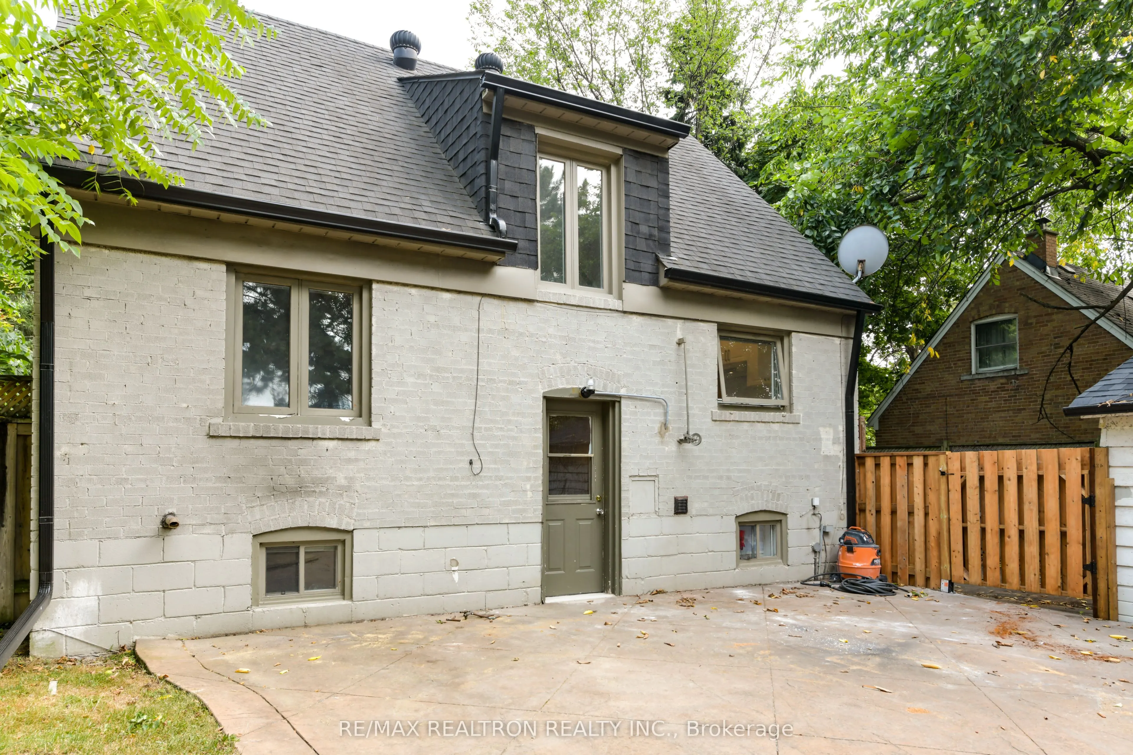150 Upper Canada Drive