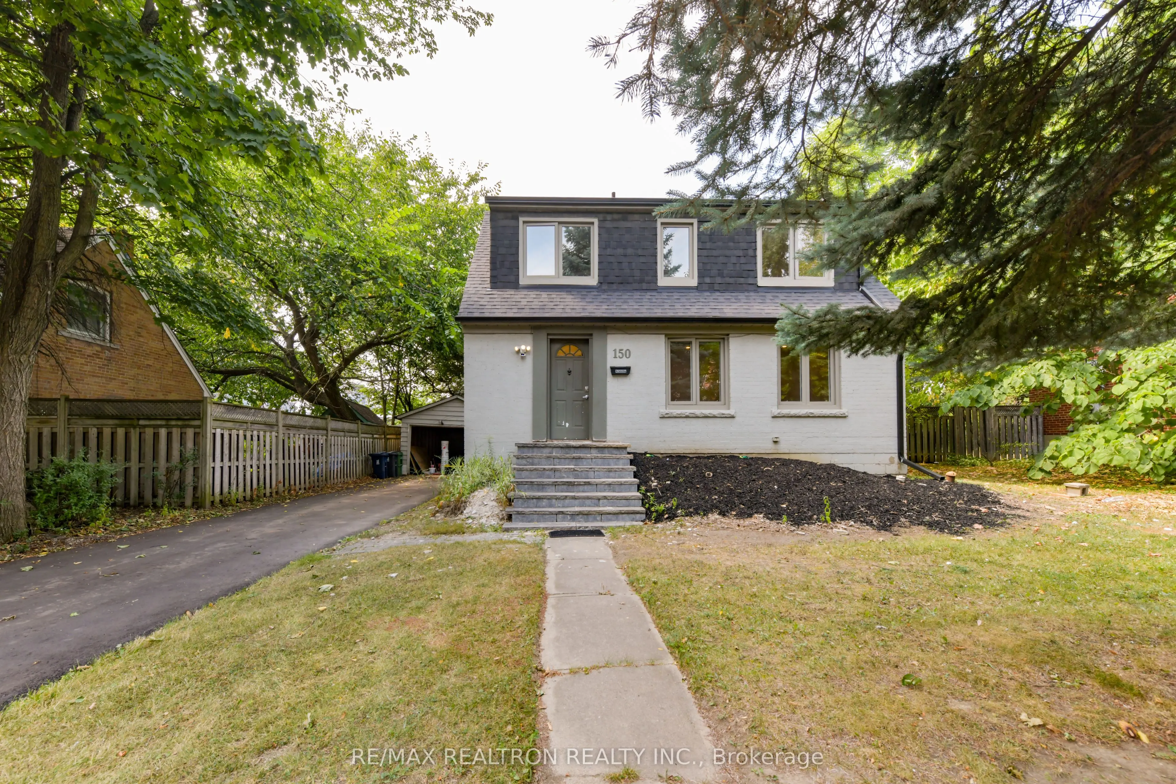 150 Upper Canada Drive