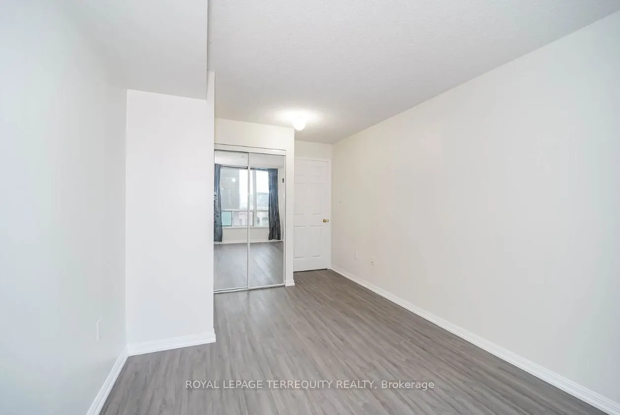 109 Front Street E, #912
