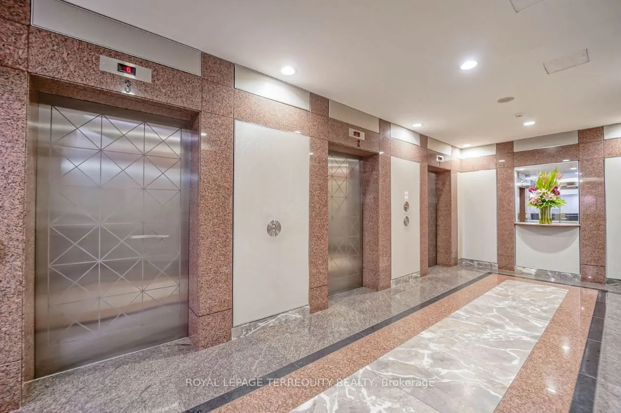 109 Front Street E, #912