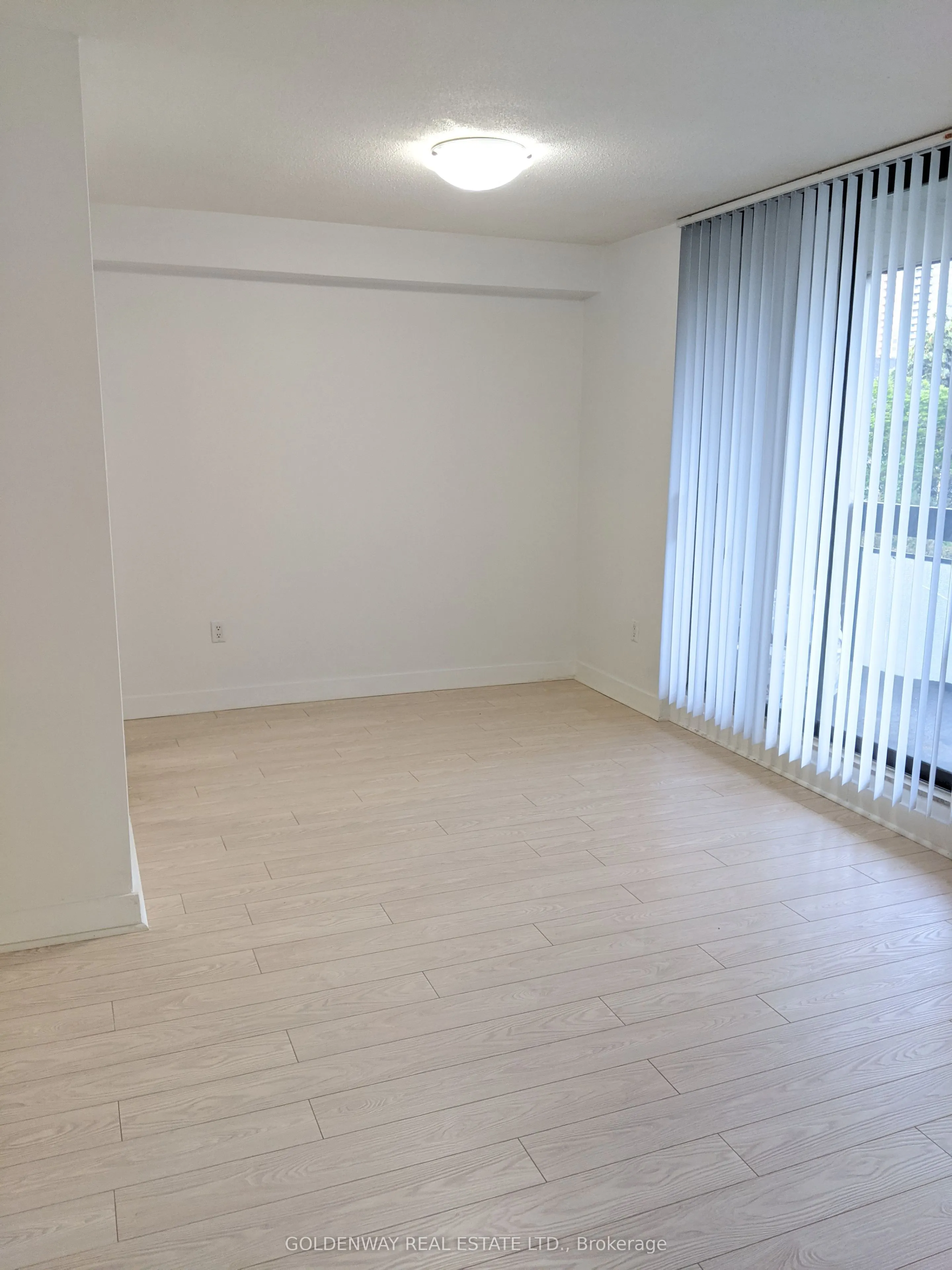 177 Linus Road, #402