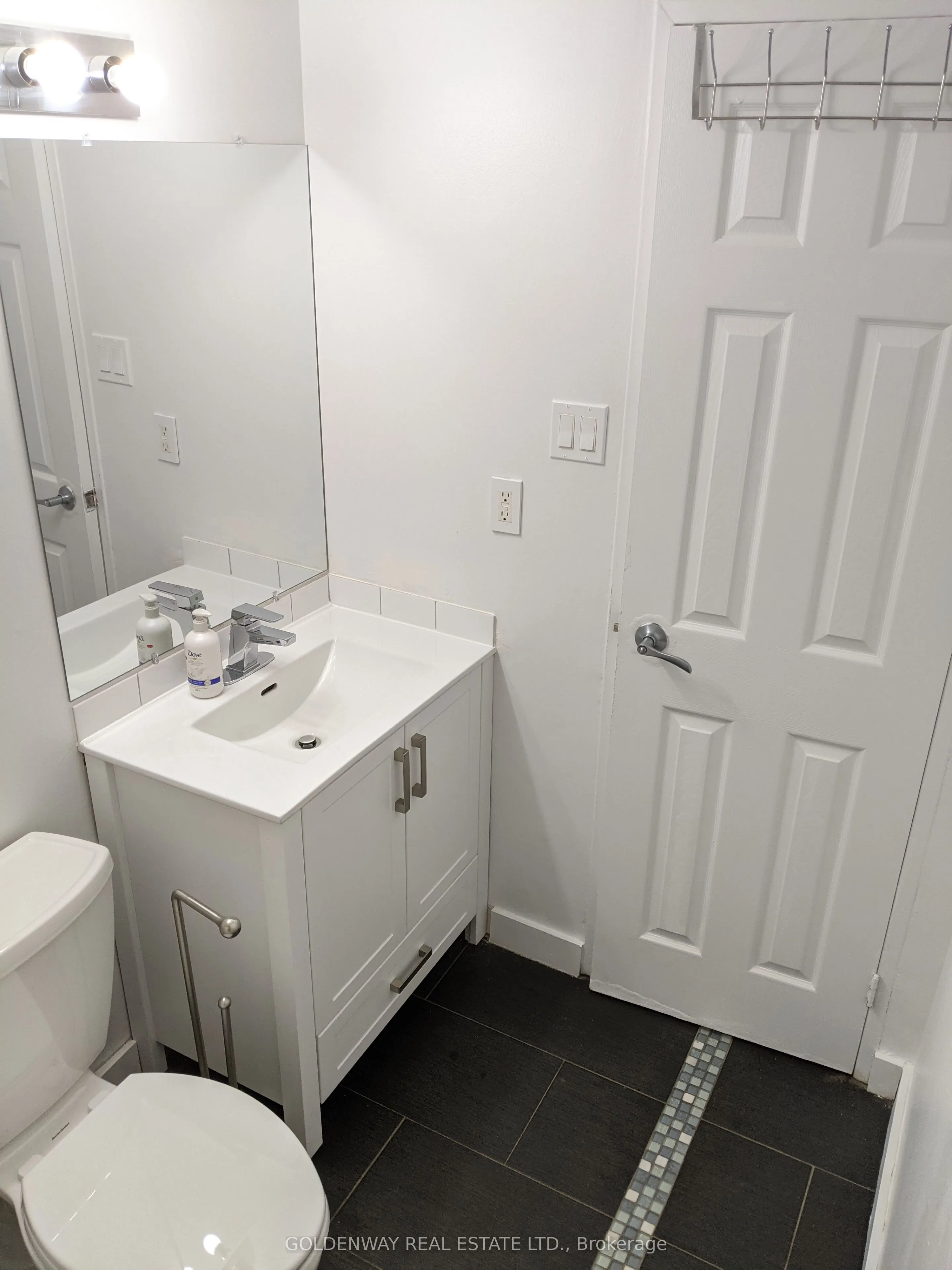 177 Linus Road, #402