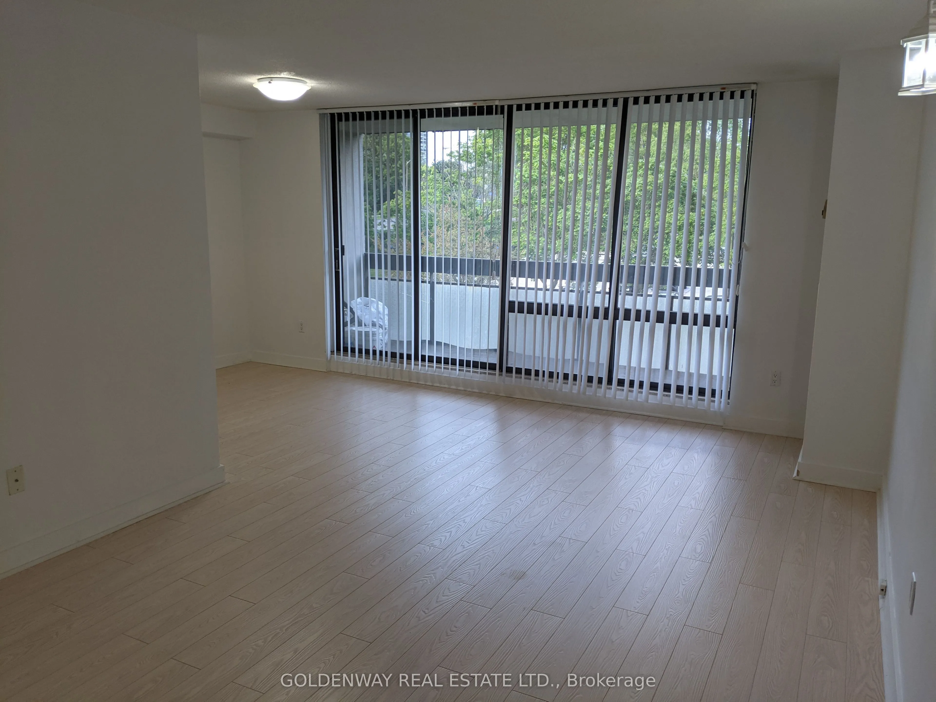 177 Linus Road, #402