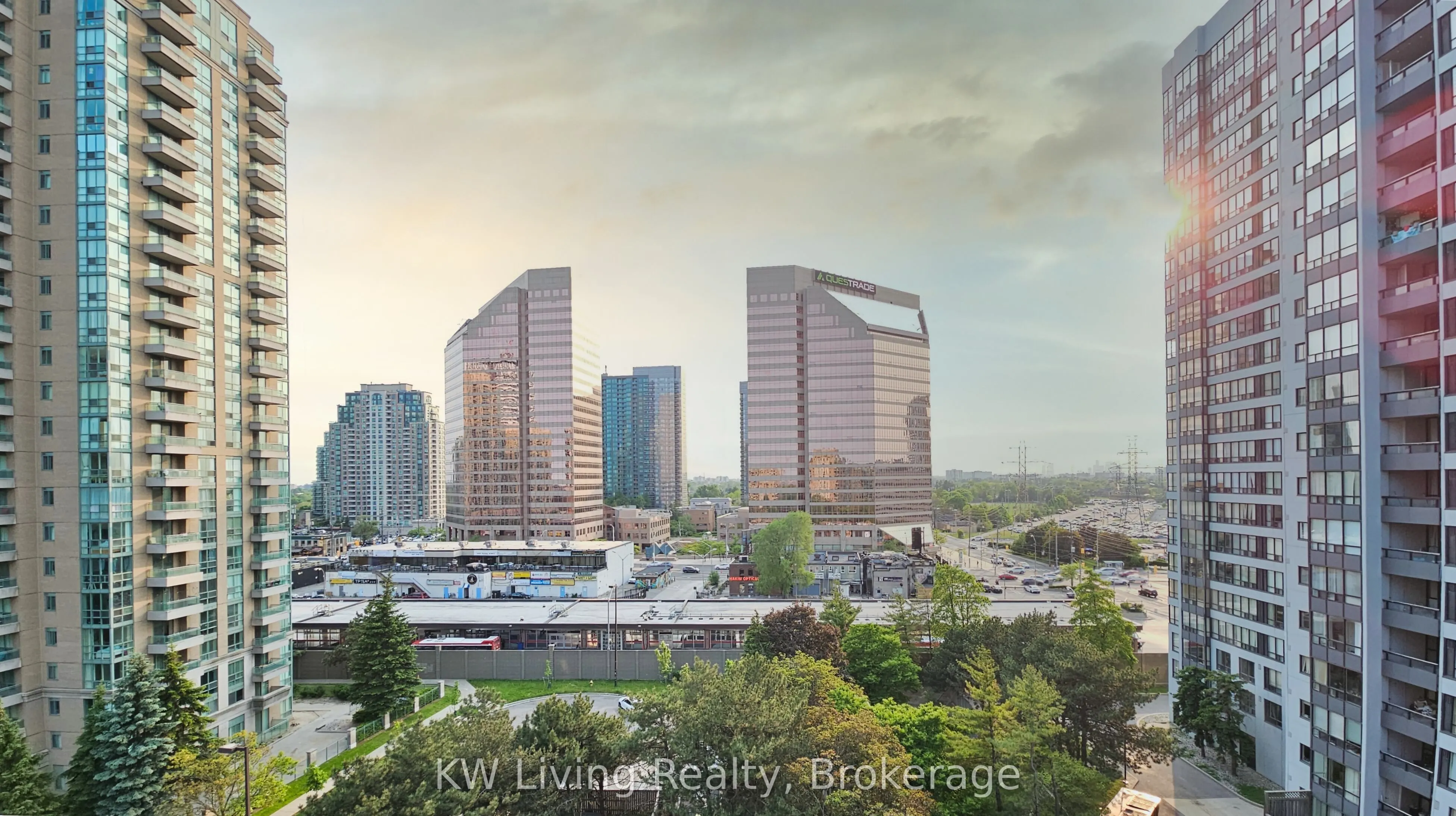 8 Pemberton Avenue, #1008