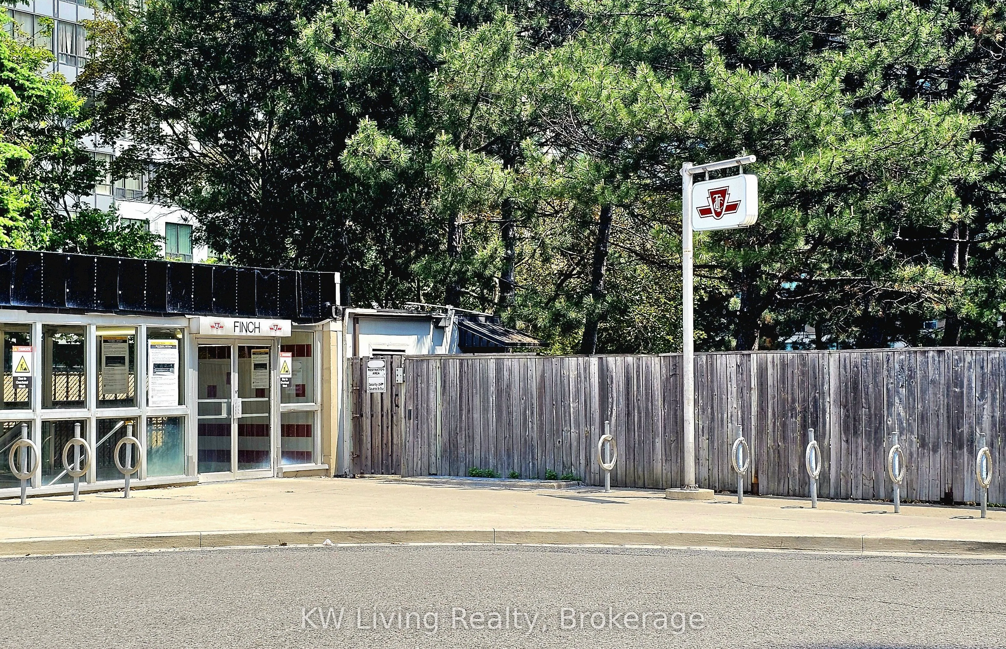 8 Pemberton Avenue, #1008