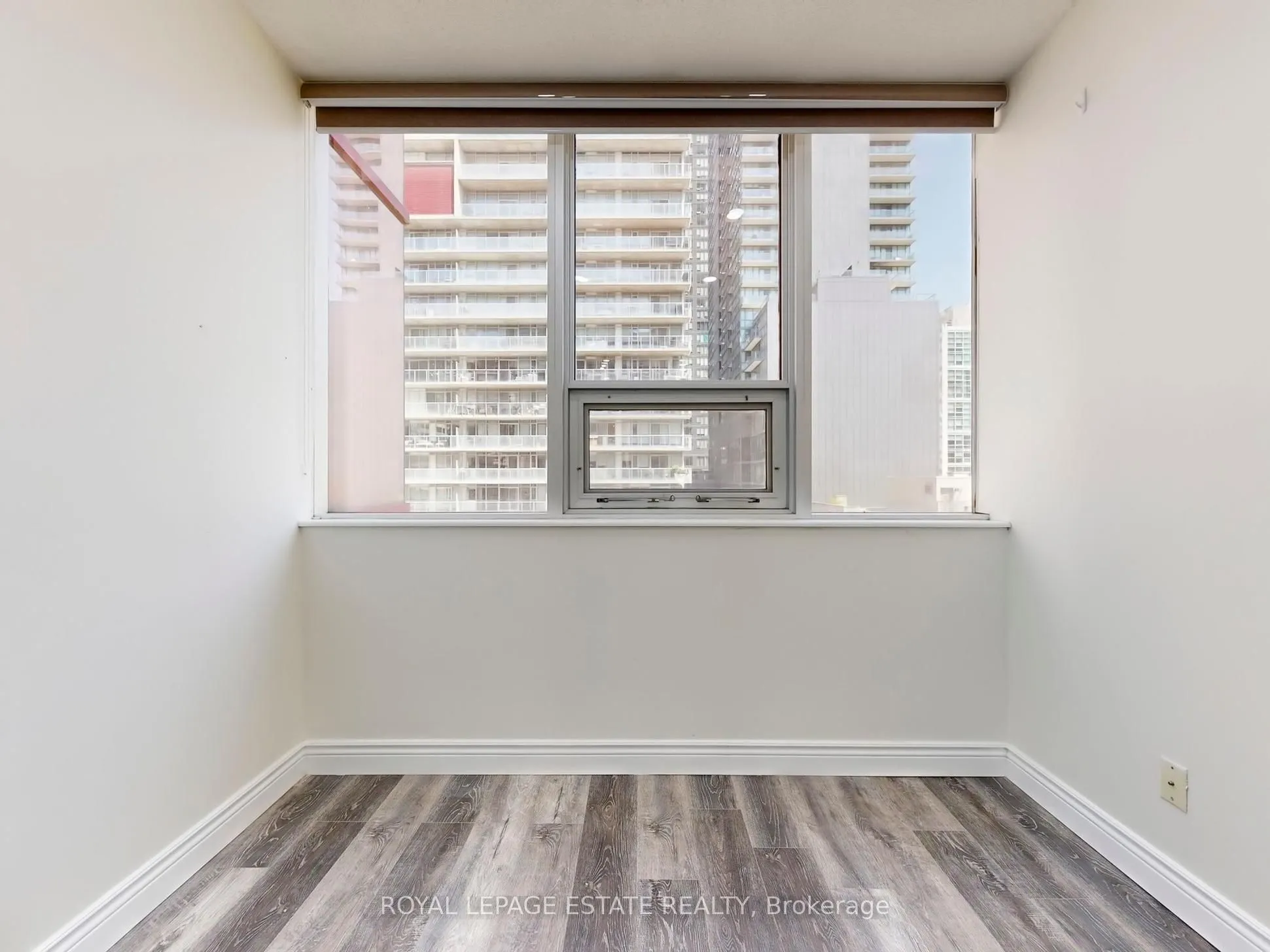 393 King Street W, #607