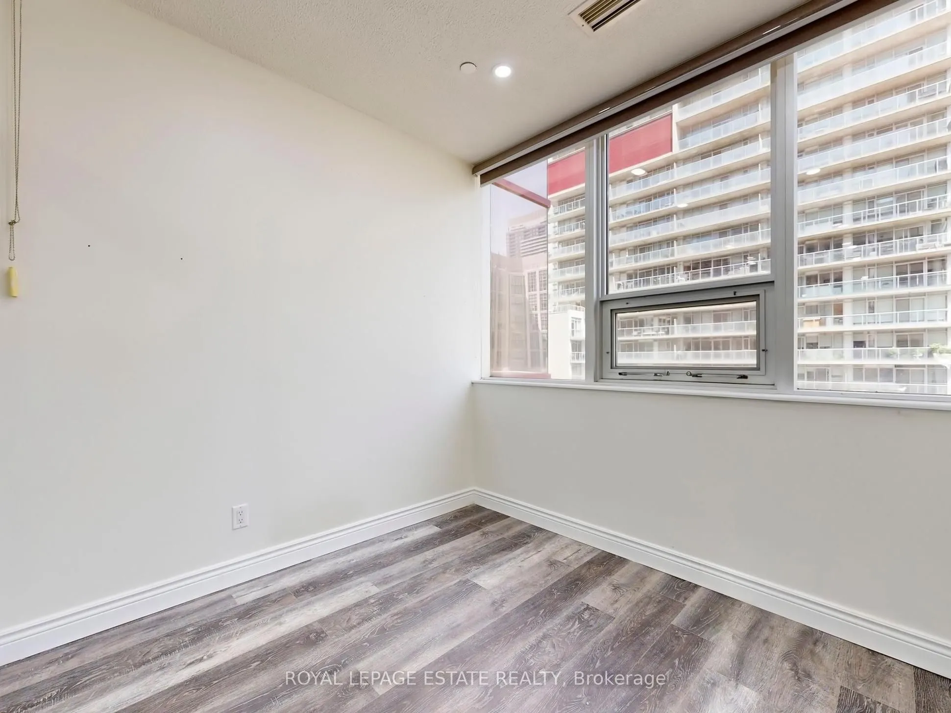 393 King Street W, #607