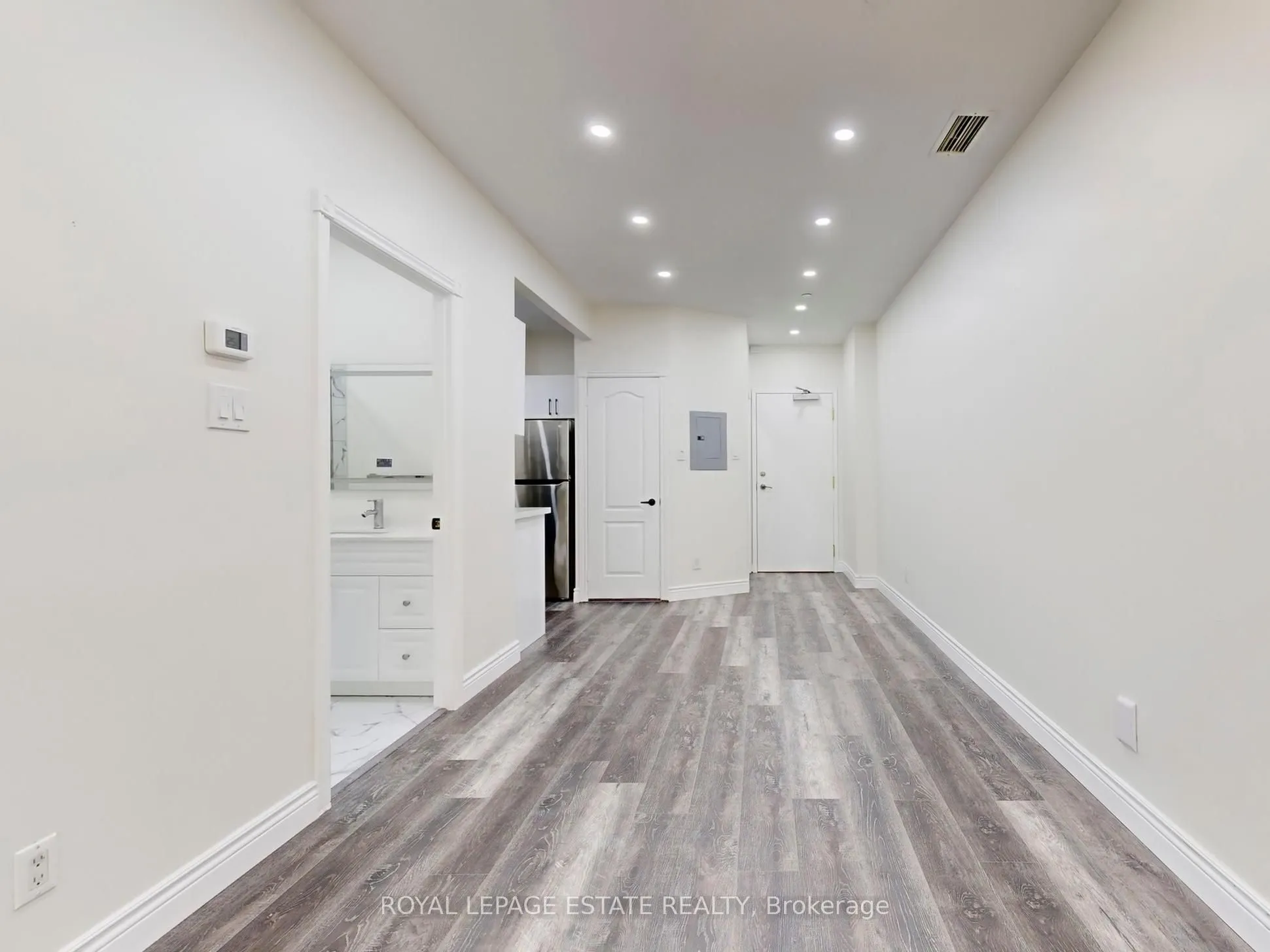 393 King Street W, #607