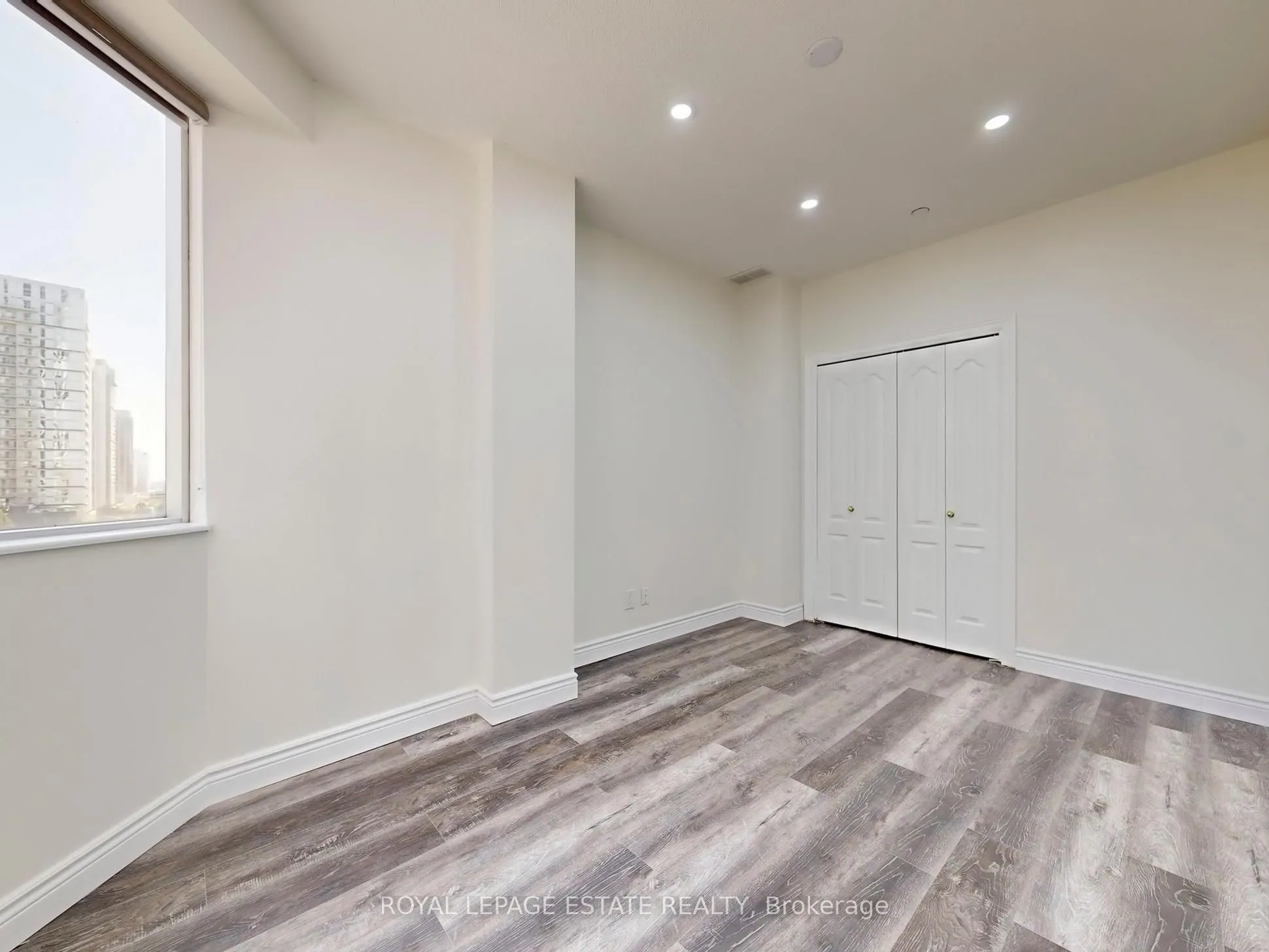 393 King Street W, #607