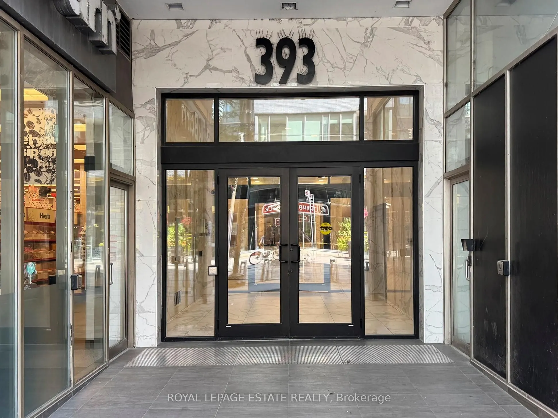 393 King Street W, #607
