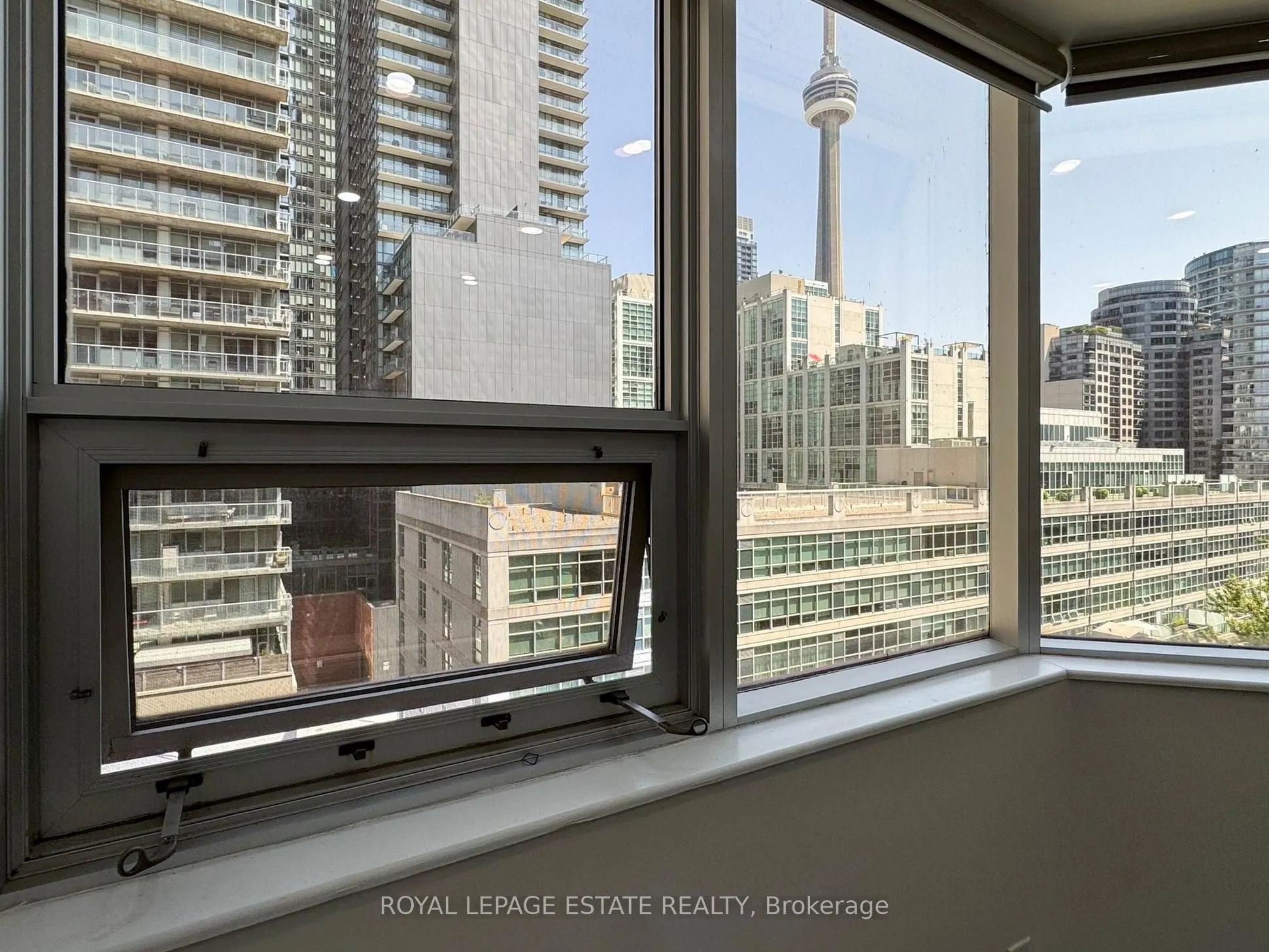 393 King Street W, #607