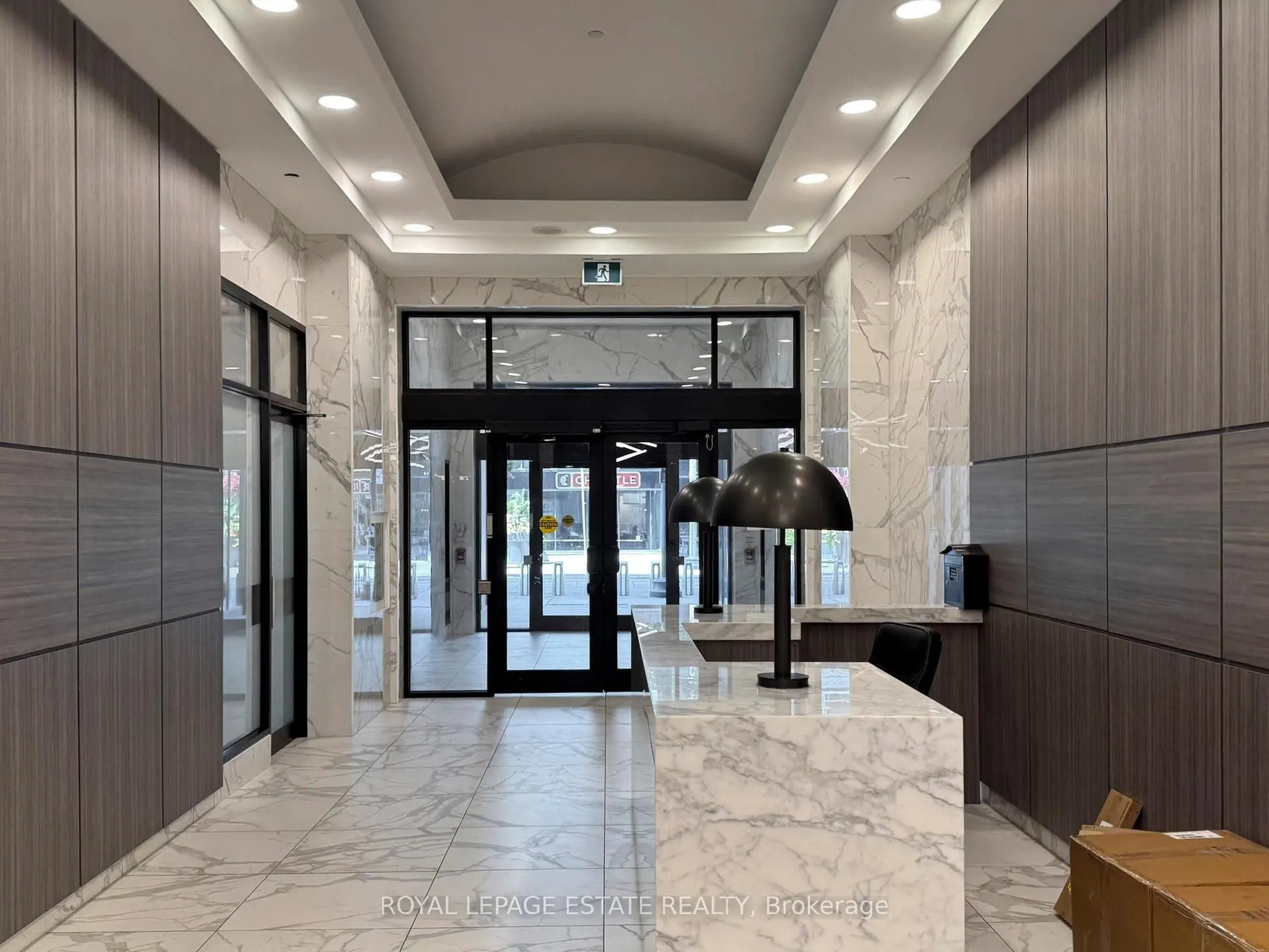 393 King Street W, #607