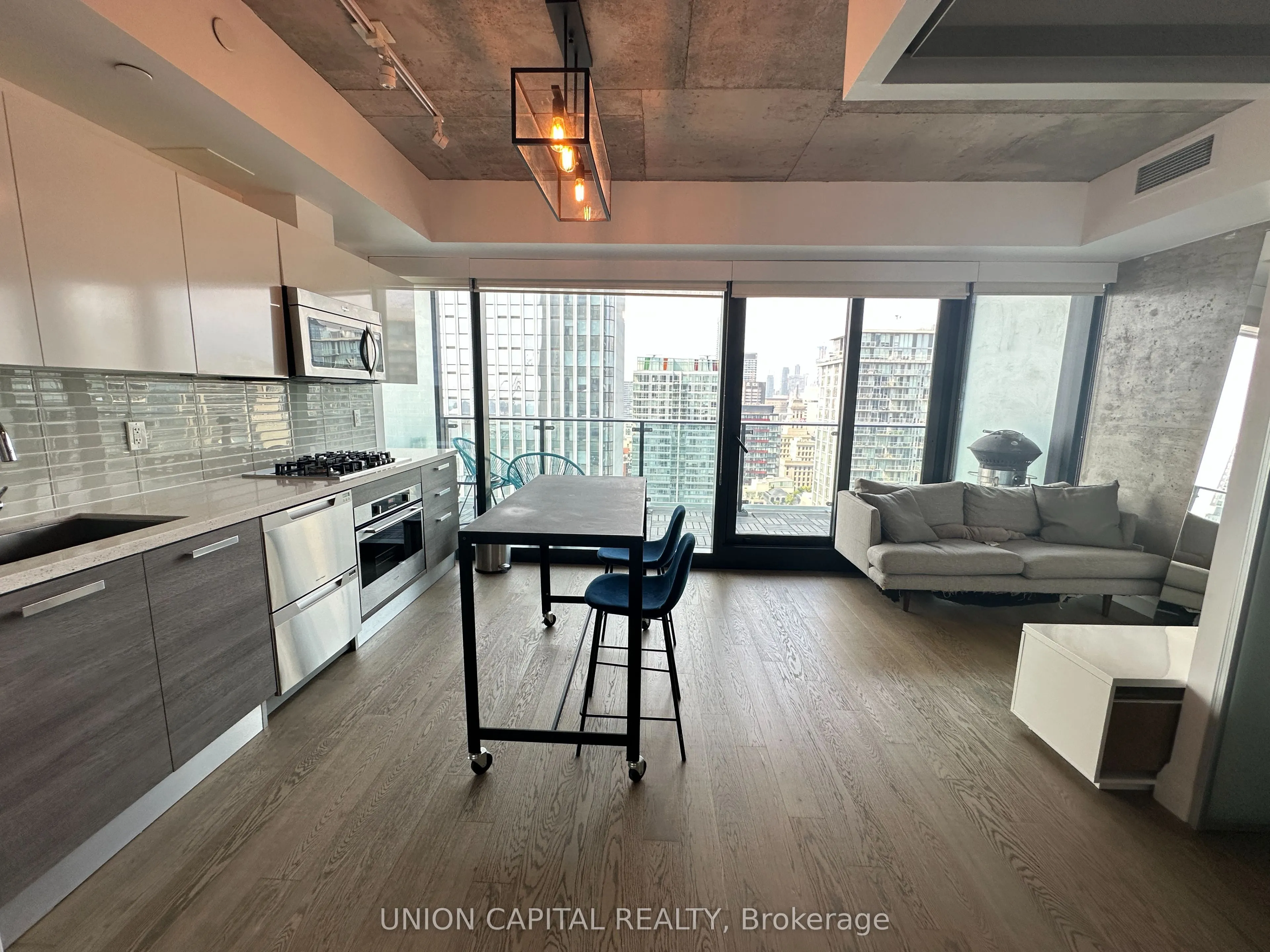 224 King Street W, #2902