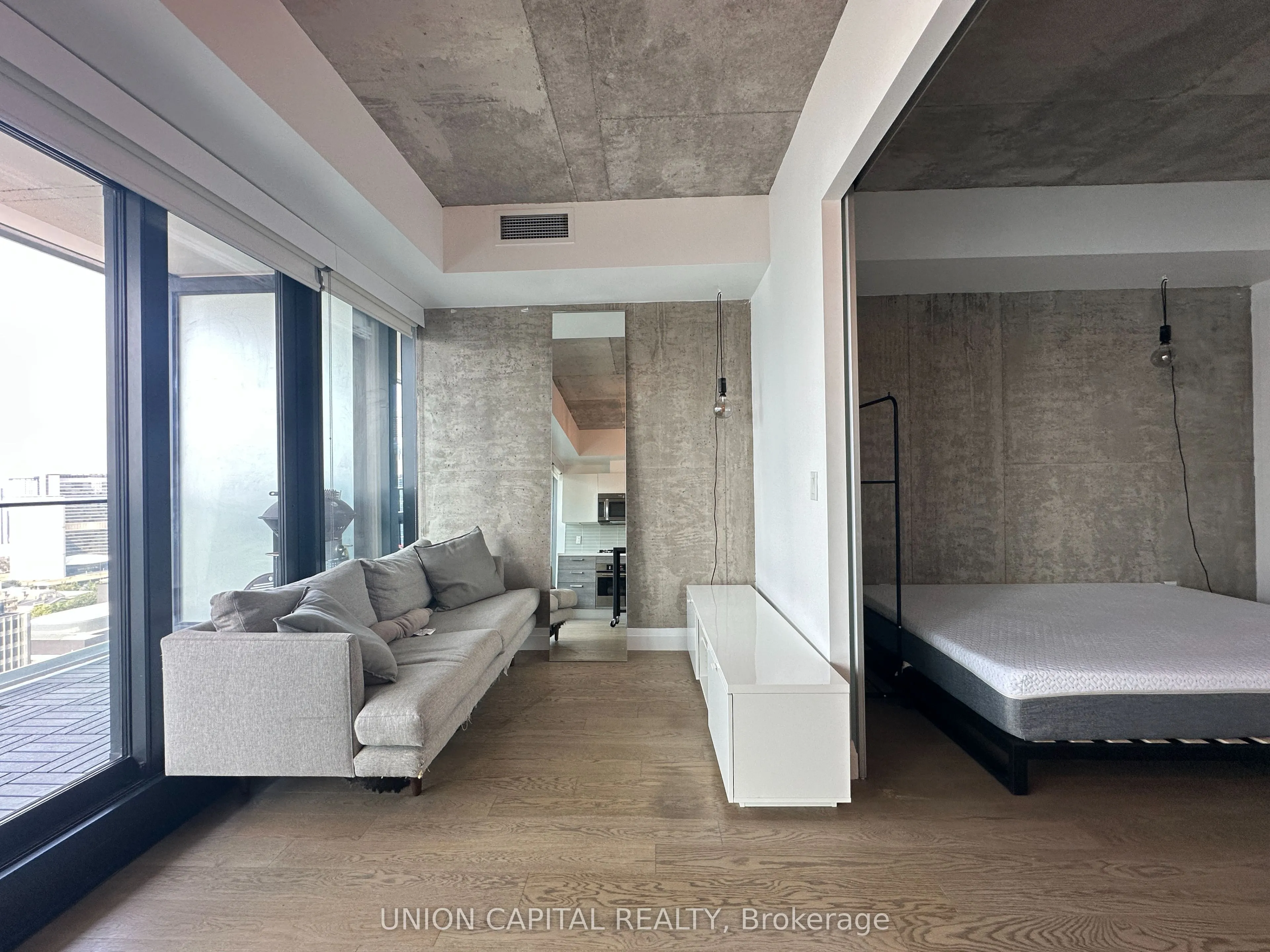 224 King Street W, #2902