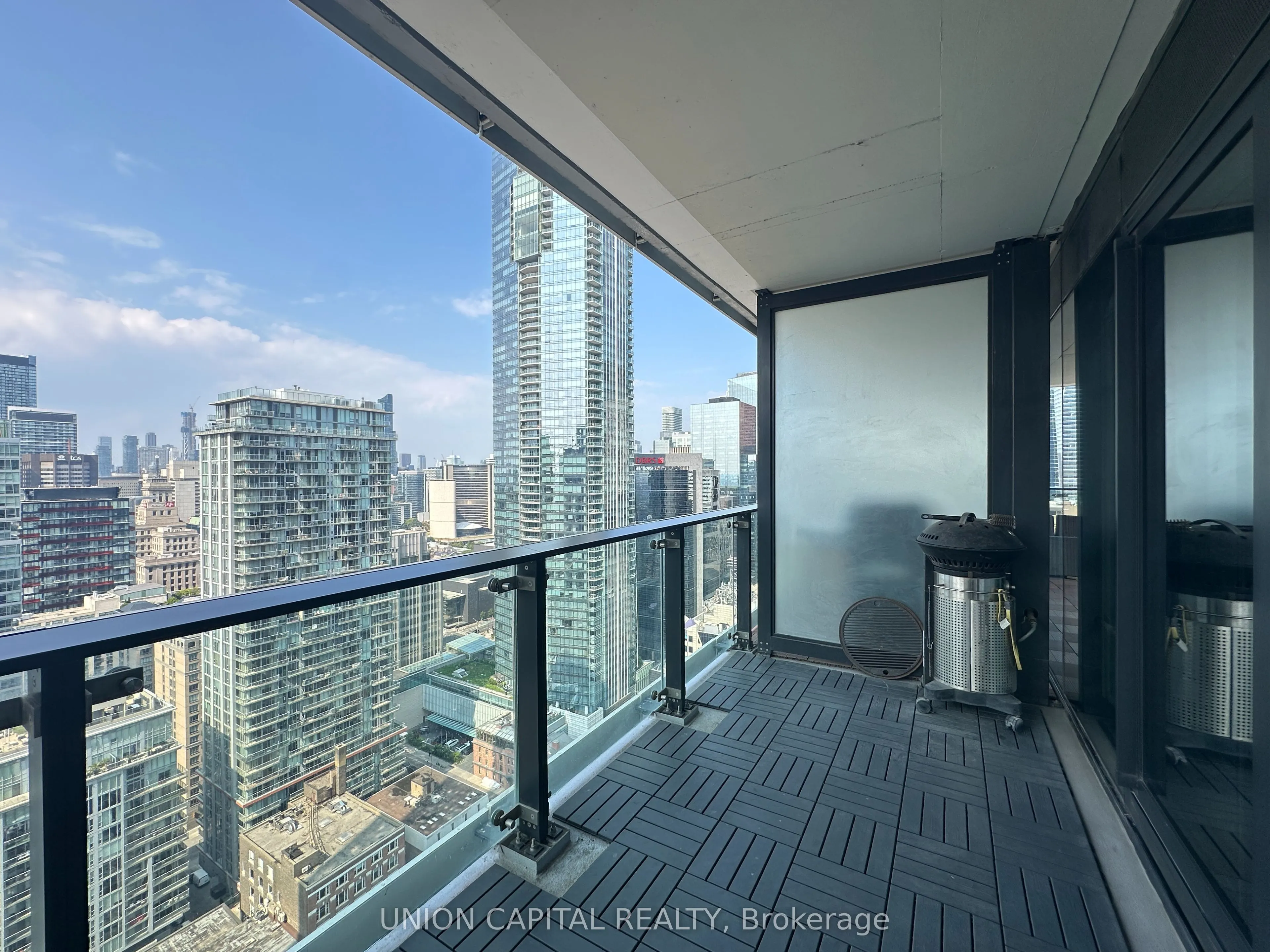 224 King Street W, #2902