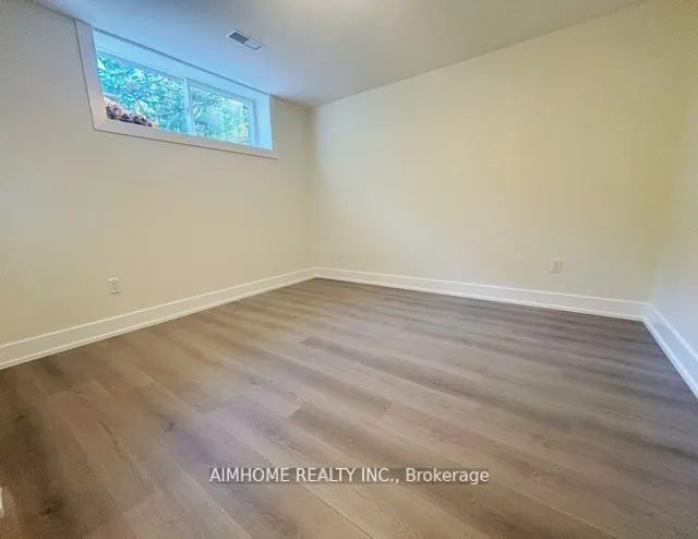 52 Bathford Crescent, #Lower