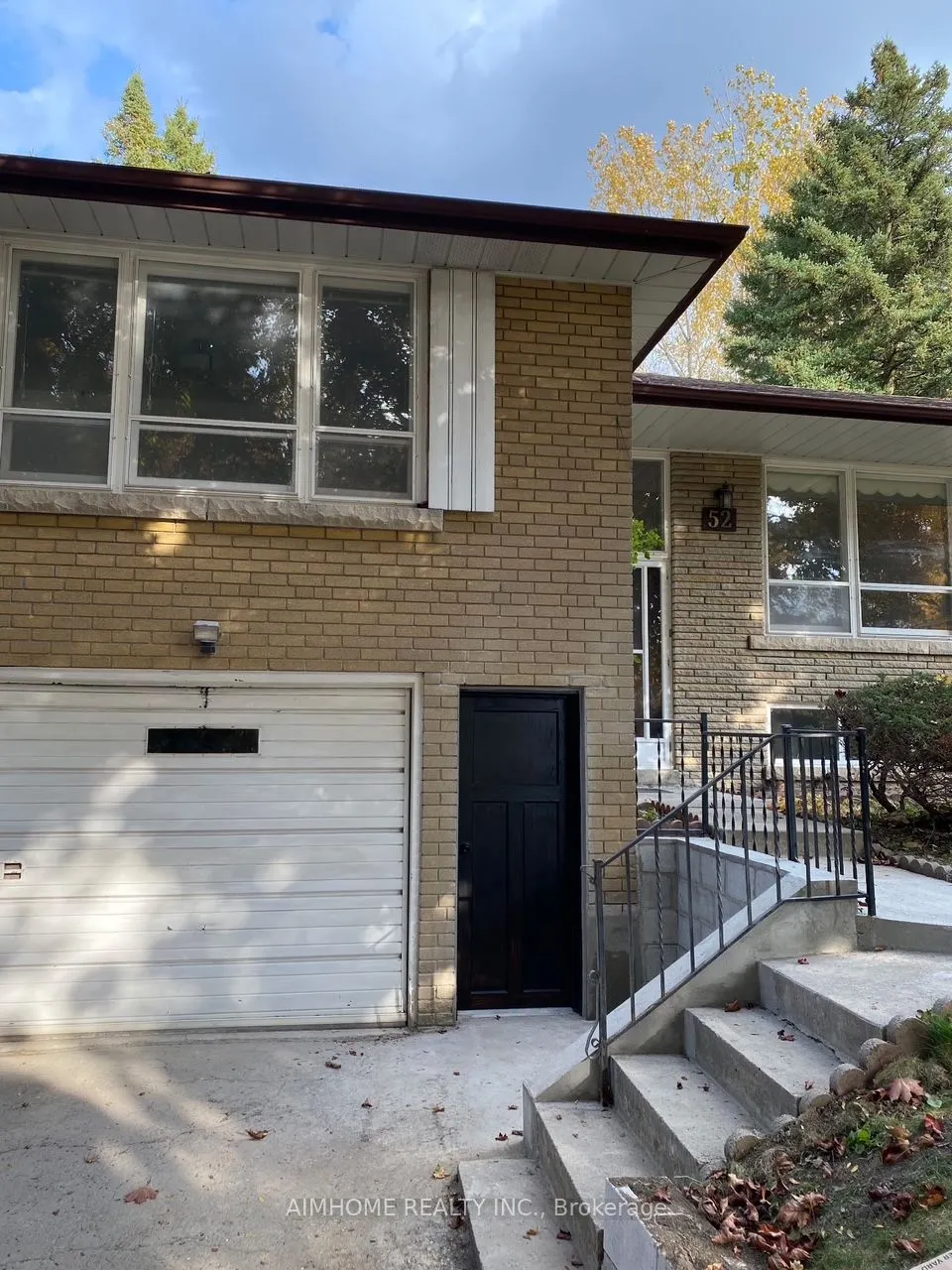 52 Bathford Crescent, #Lower