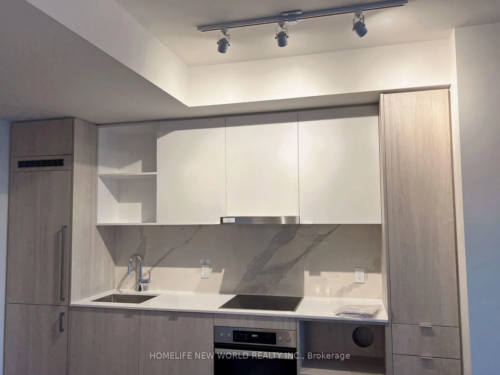 138 Downes Street, #6805