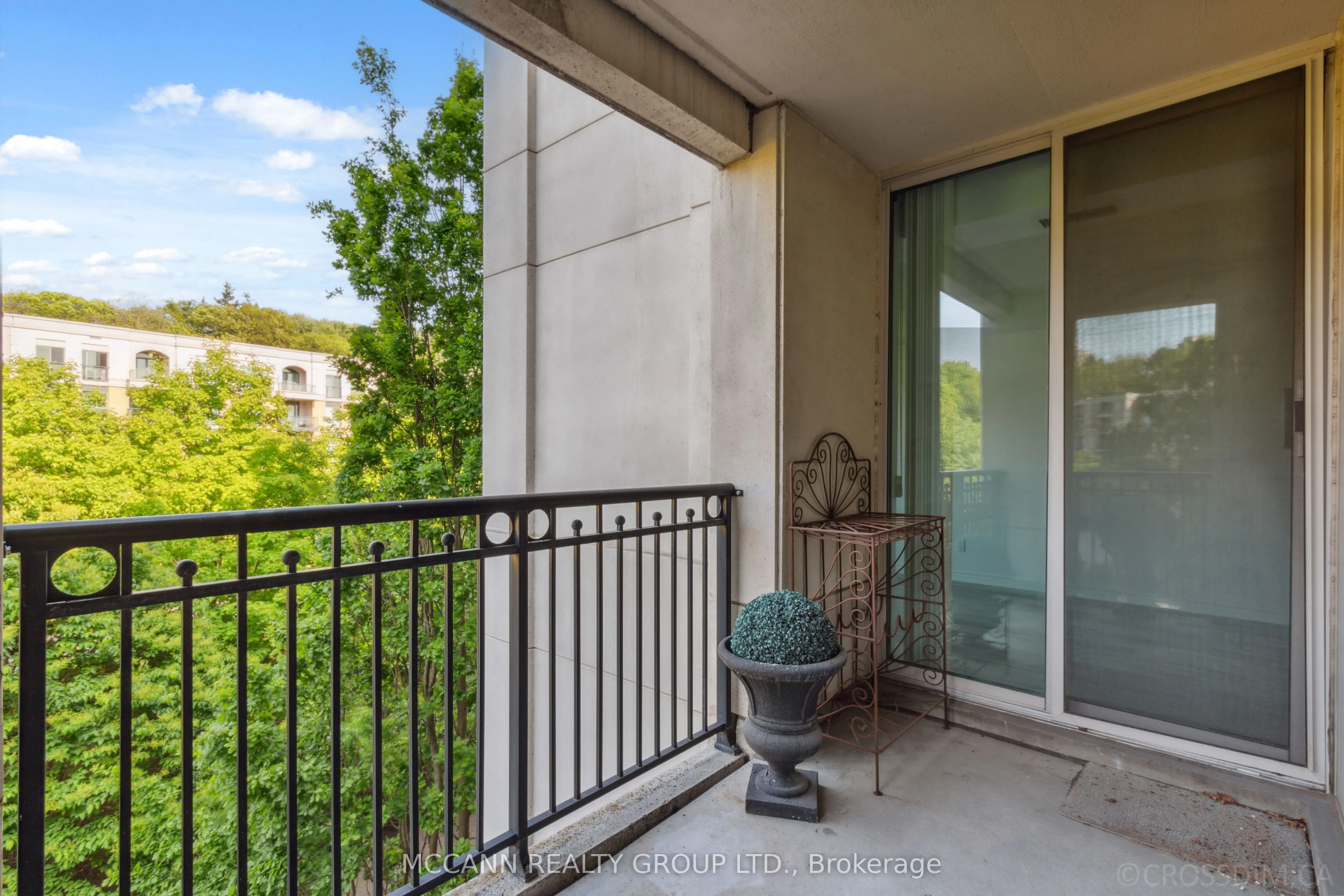 18 William Carson Crescent, #614