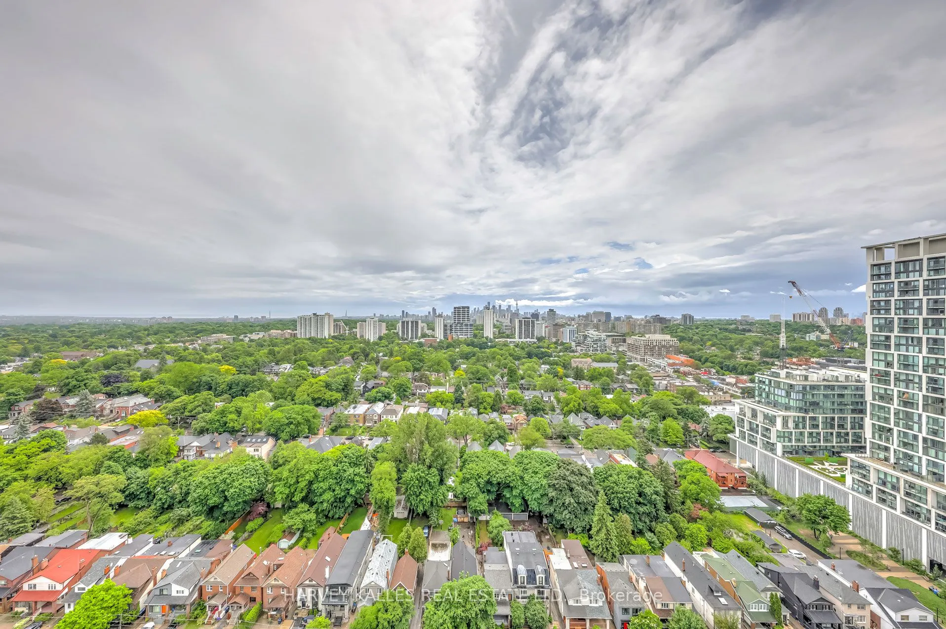 25 Holly Street, #2707