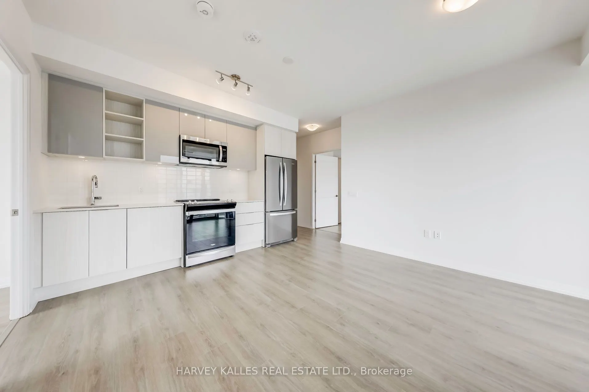25 Holly Street, #2707