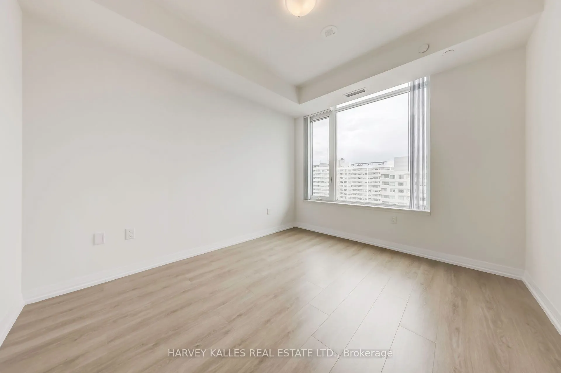 25 Holly Street, #2707