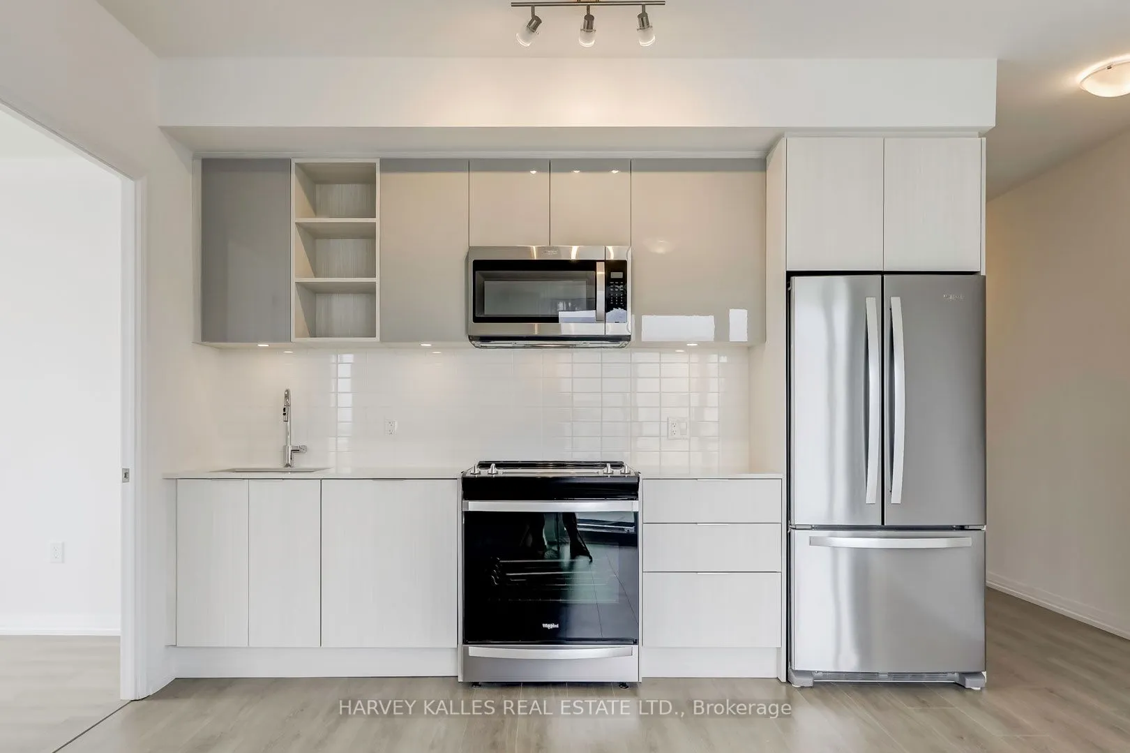 25 Holly Street, #2707