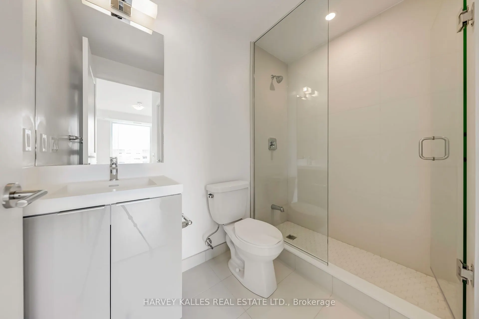 25 Holly Street, #2707