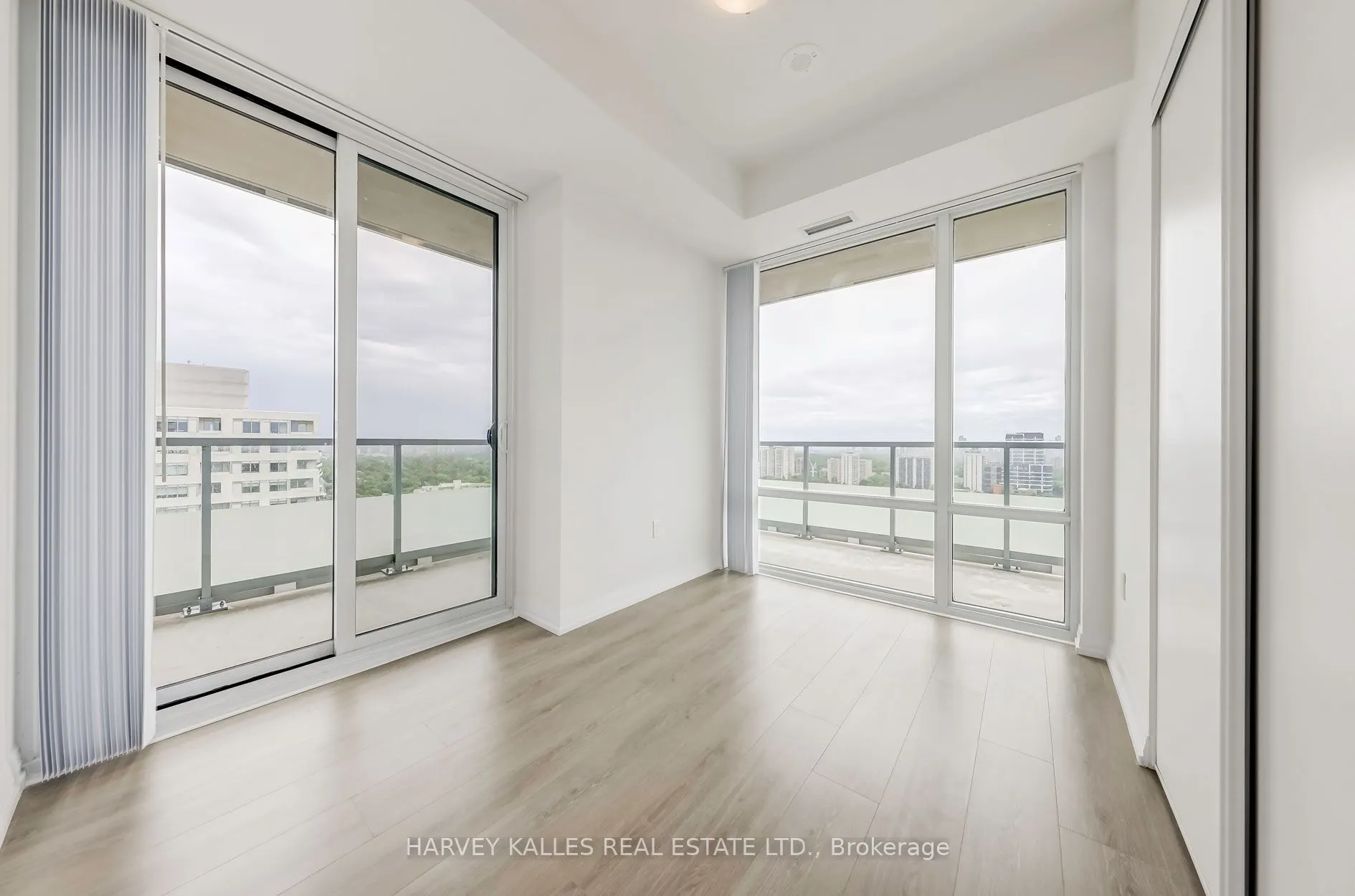 25 Holly Street, #2707